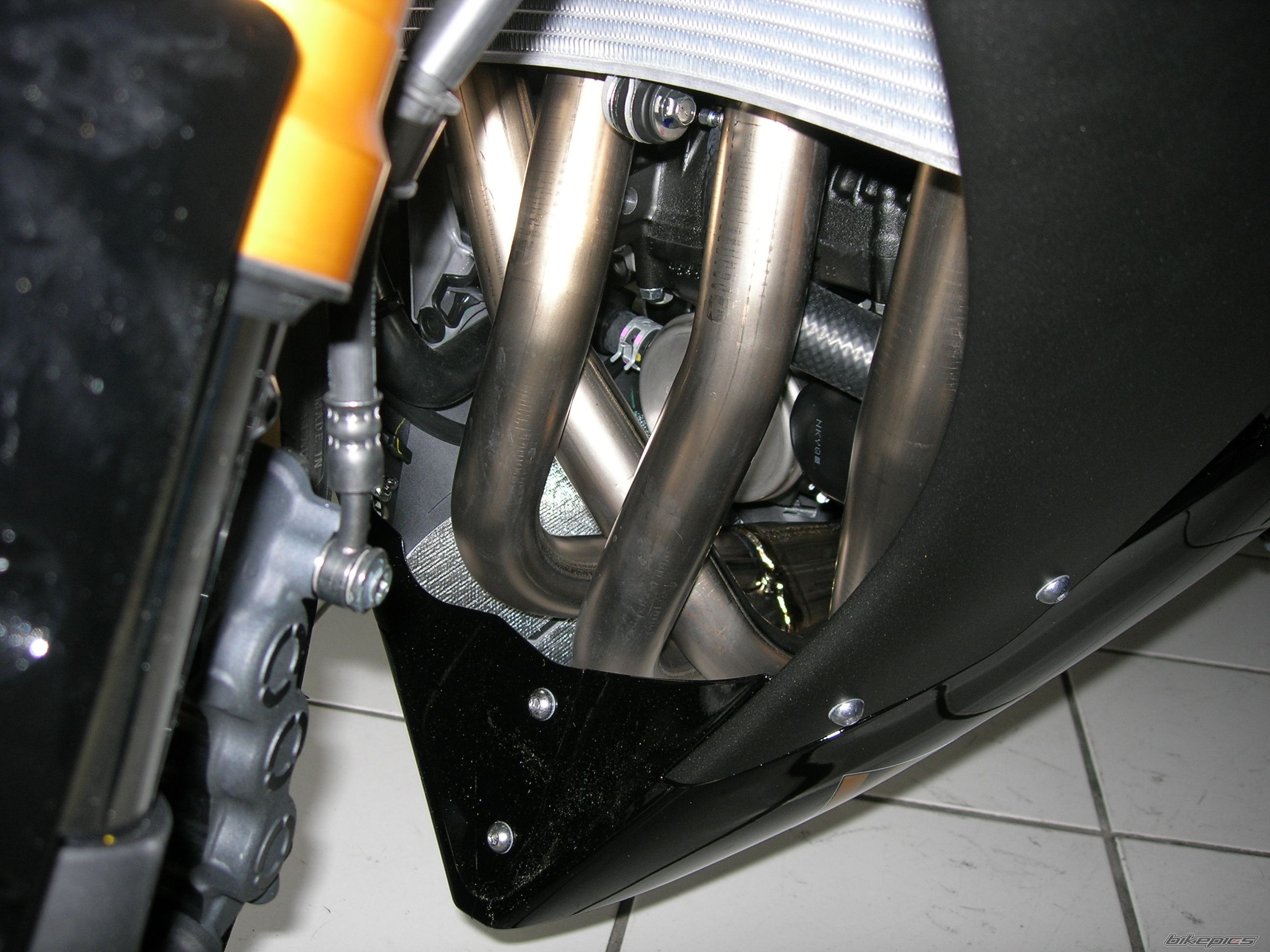 2009 YAMAHA YZF R1 | Picture 1592959 motorcycle photo