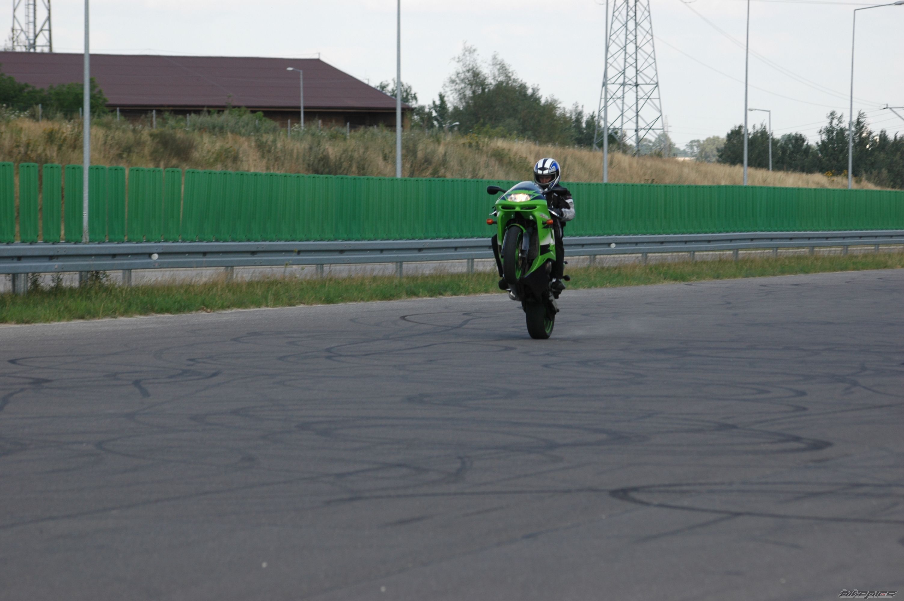 1998 KAWASAKI ZX 6R | Picture 1593096 motorcycle photo