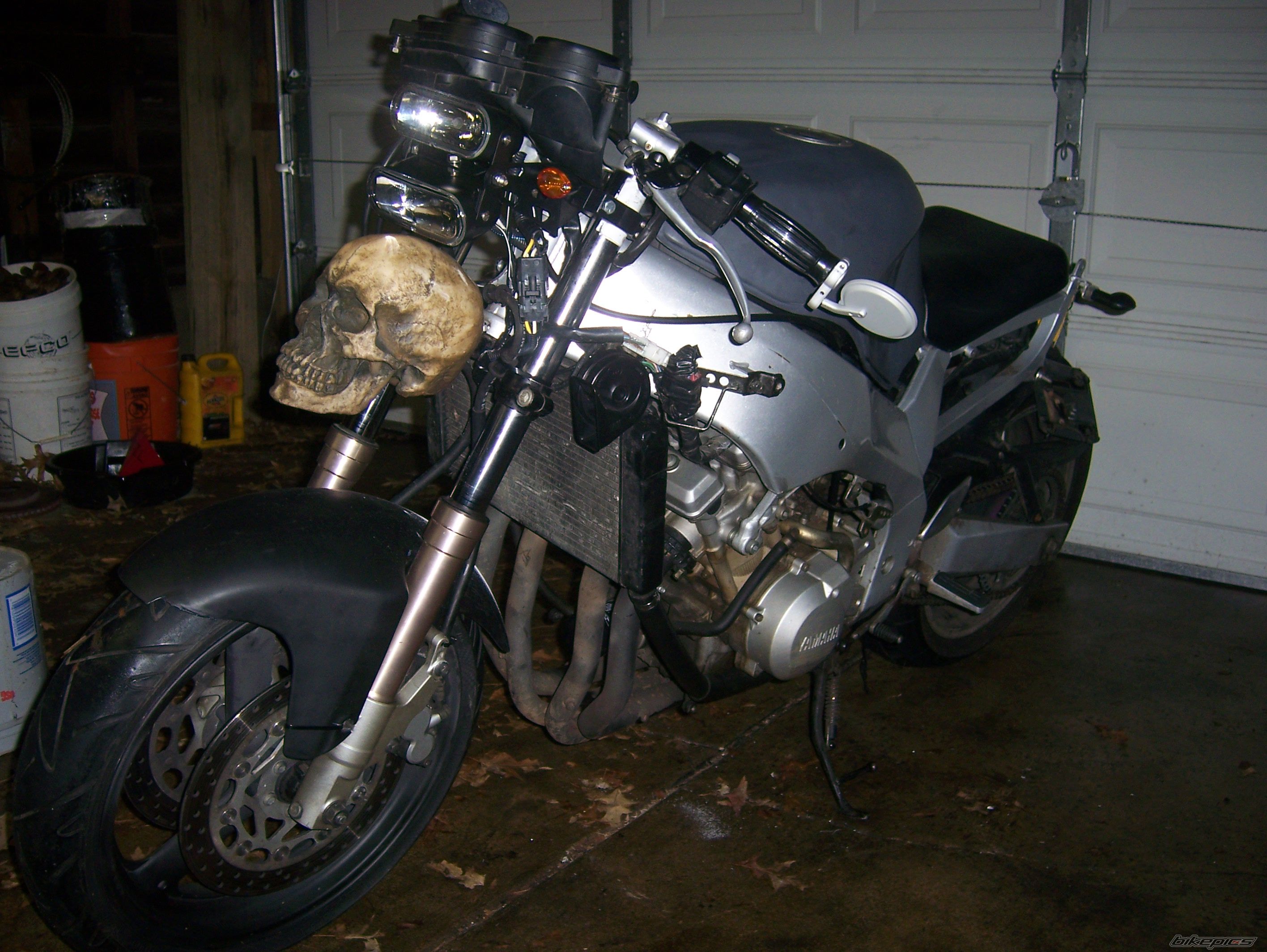 1995 YAMAHA YZF 600 | Picture 1593339 motorcycle photo