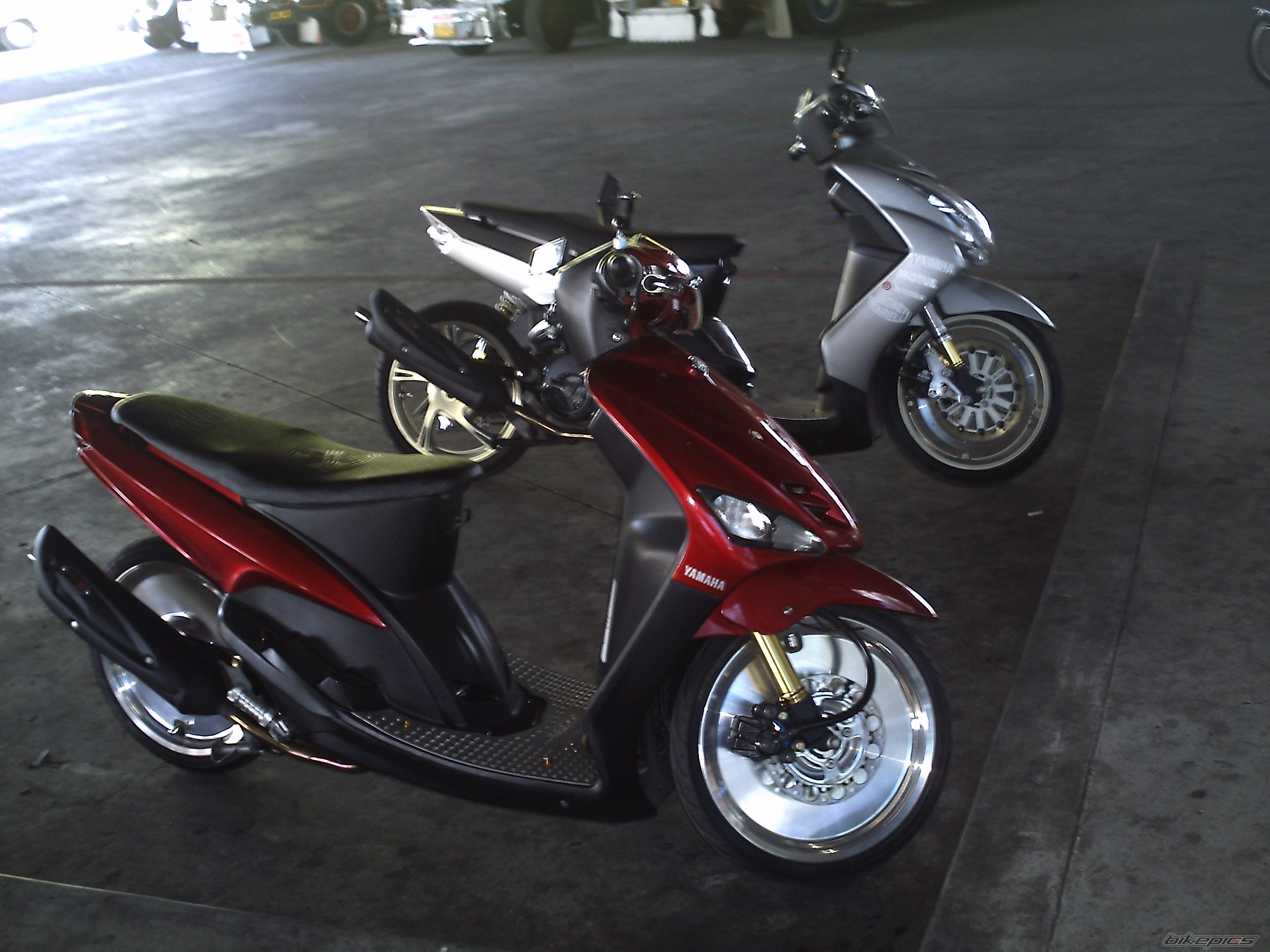2009 YAMAHA MIO | Picture 1594098 motorcycle photo