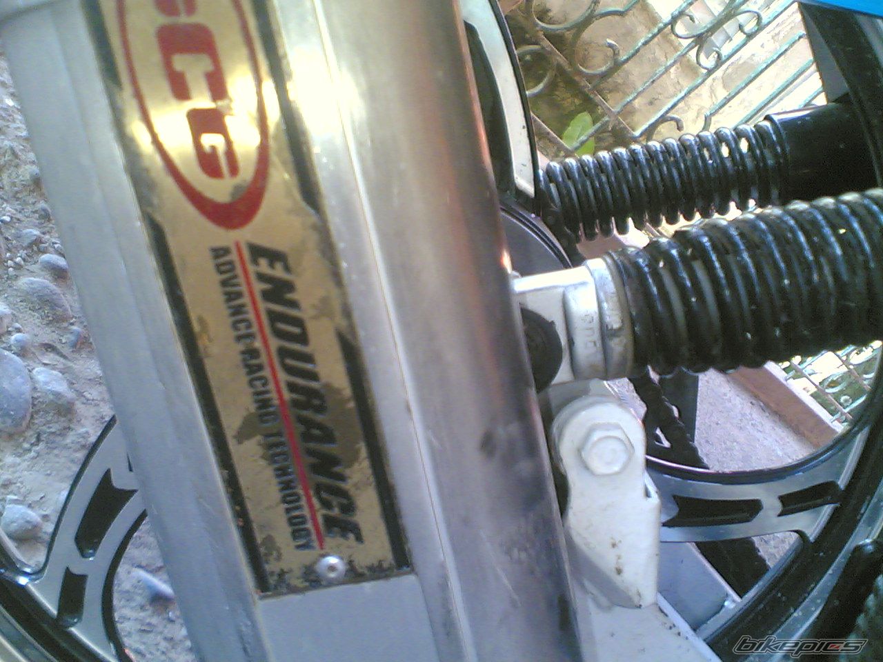 2002 YAMAHA CRYPTON R 04 | Picture 1594251 motorcycle photo