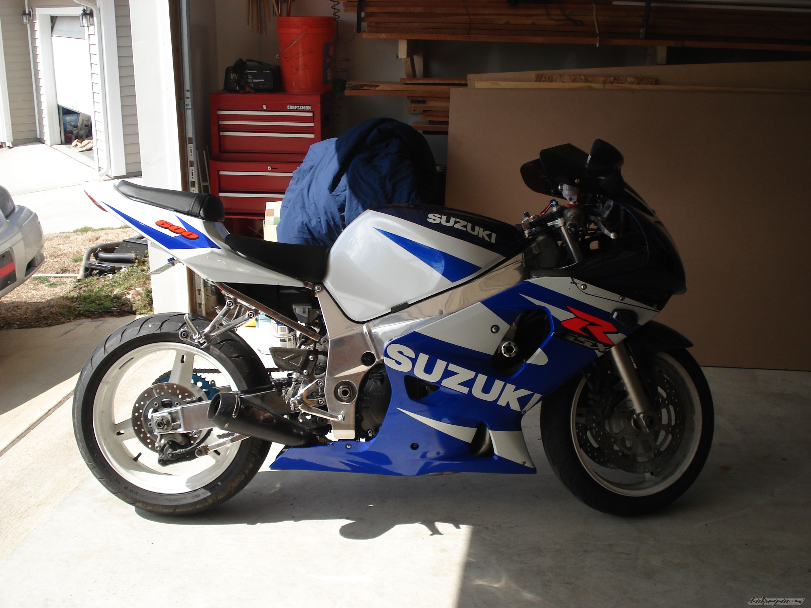 2001 SUZUKI GSX R 600 | Picture 1594527 motorcycle photo