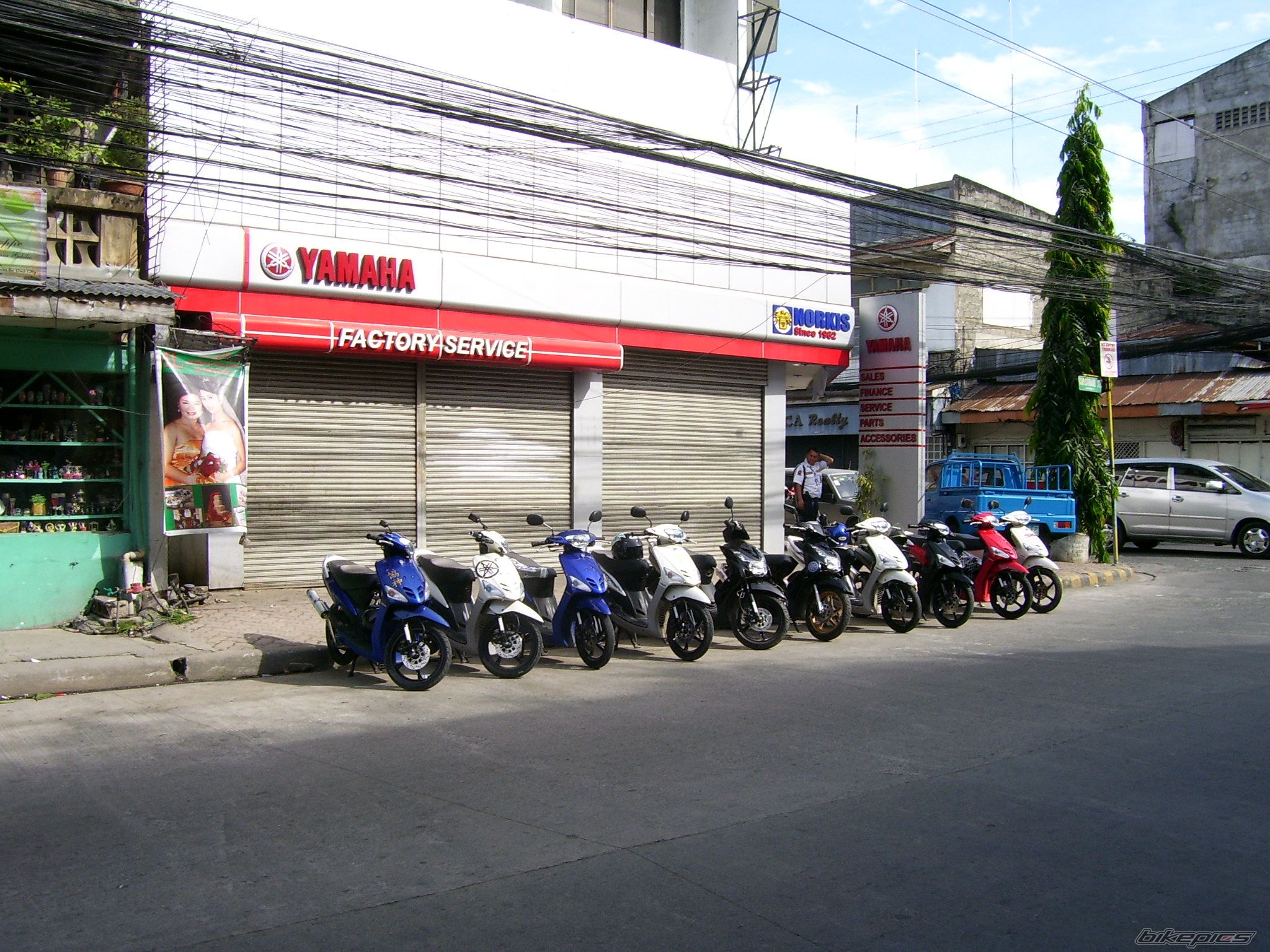 2009 YAMAHA MIO | Picture 1595218 motorcycle photo