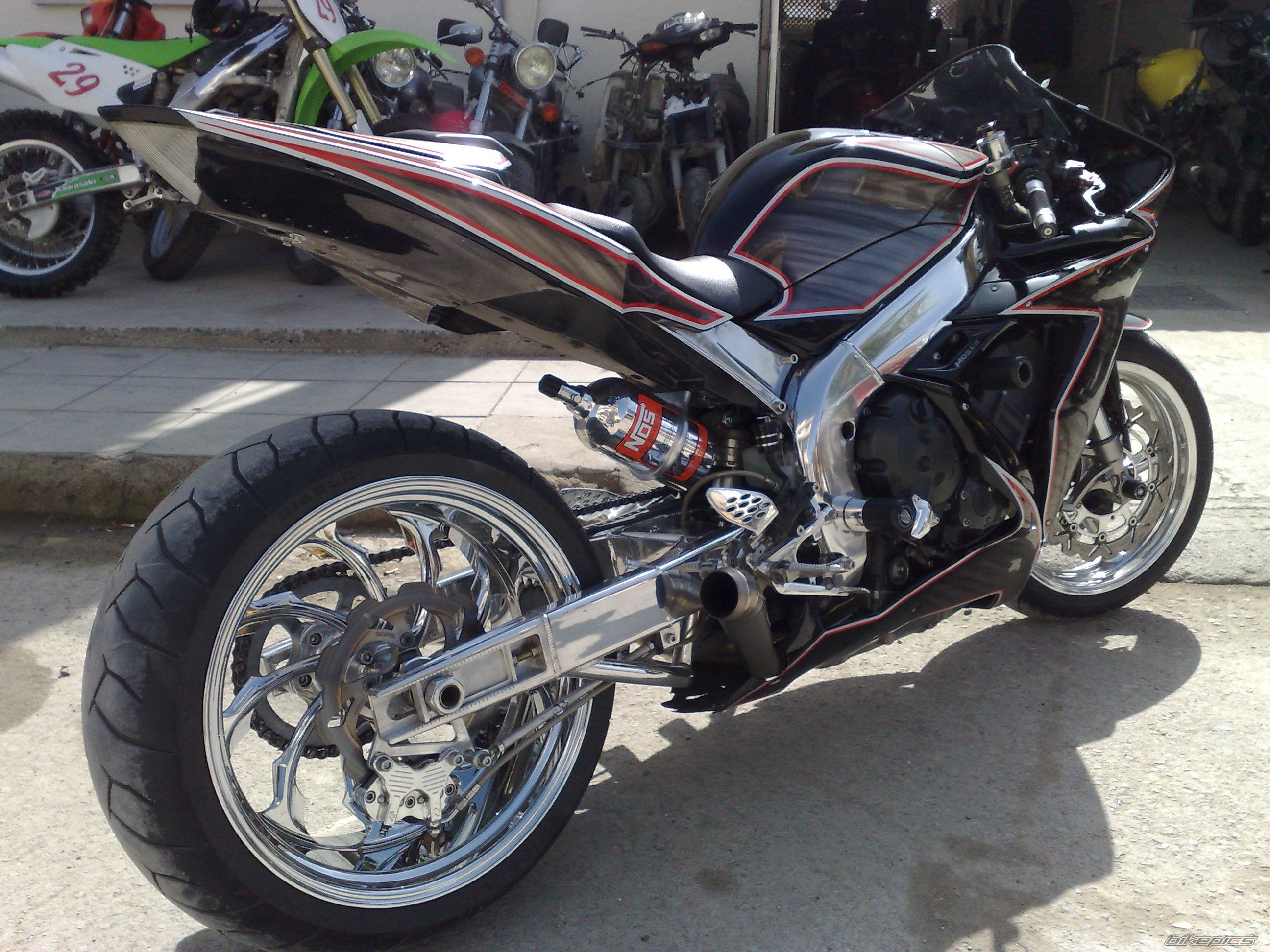 2005 YAMAHA YZF R1 | Picture 1595507 motorcycle photo