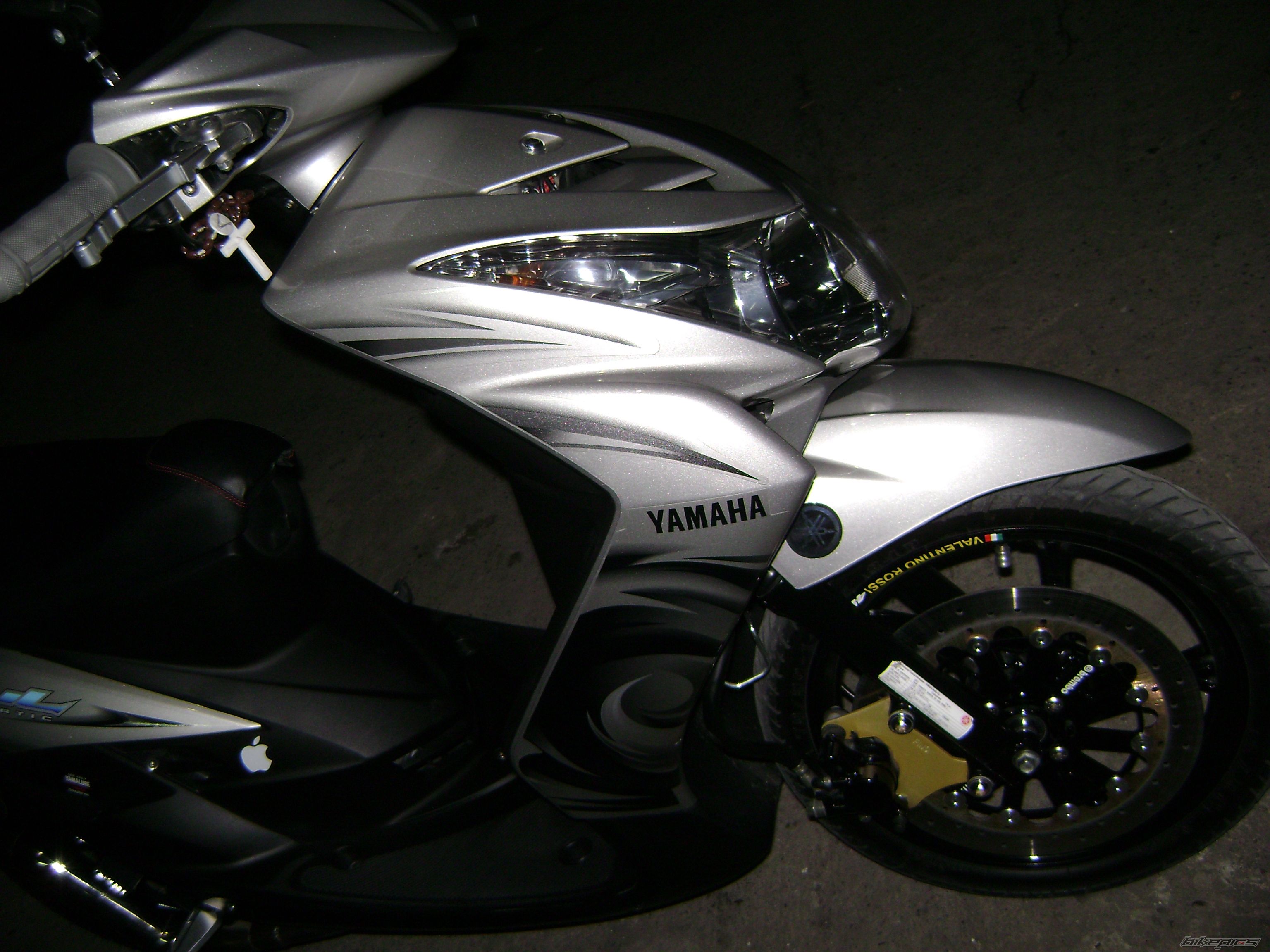 2009 YAMAHA MIO | Picture 1595727 motorcycle photo