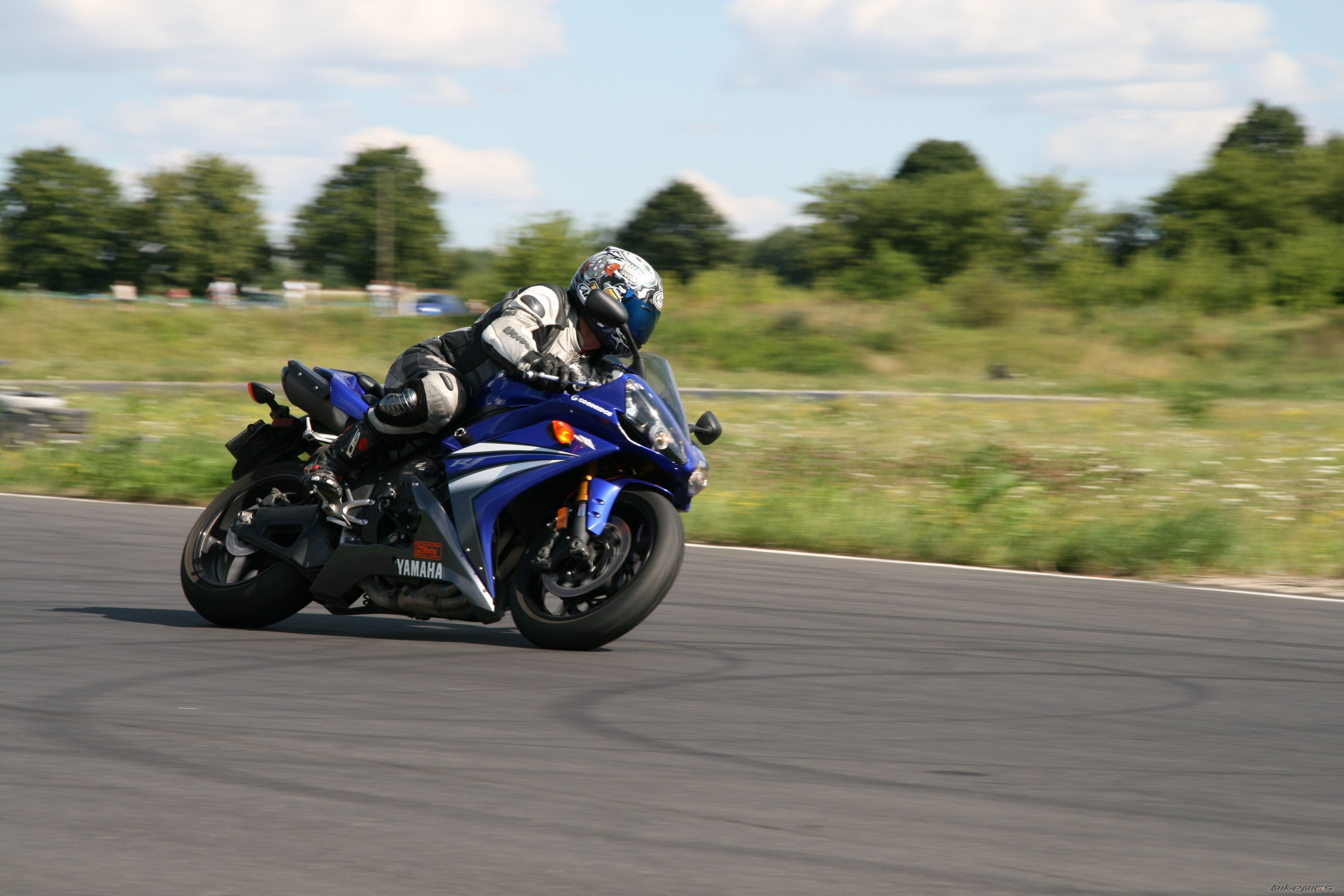 2007 YAMAHA YZF R1 | Picture 1595817 motorcycle photo