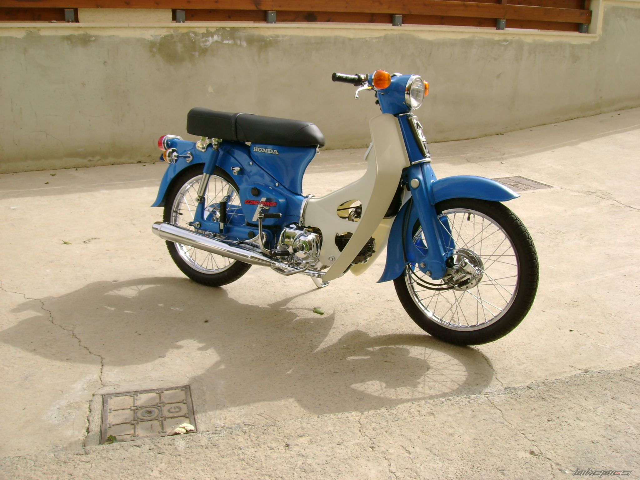 2009 HONDA C 70 | Picture 1598161 motorcycle photo