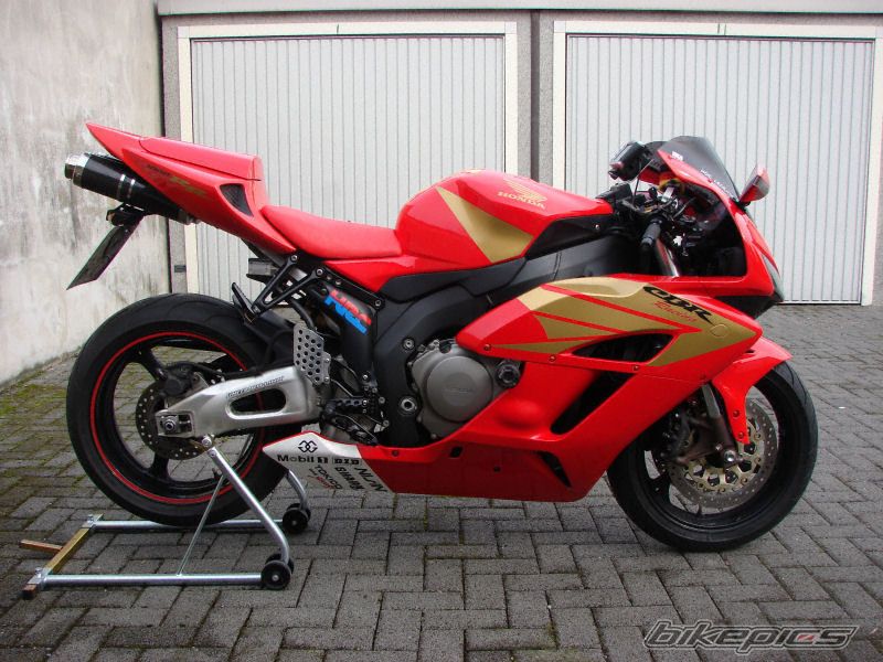 2004 HONDA CBR 1000  RR | Picture 1598874 motorcycle photo