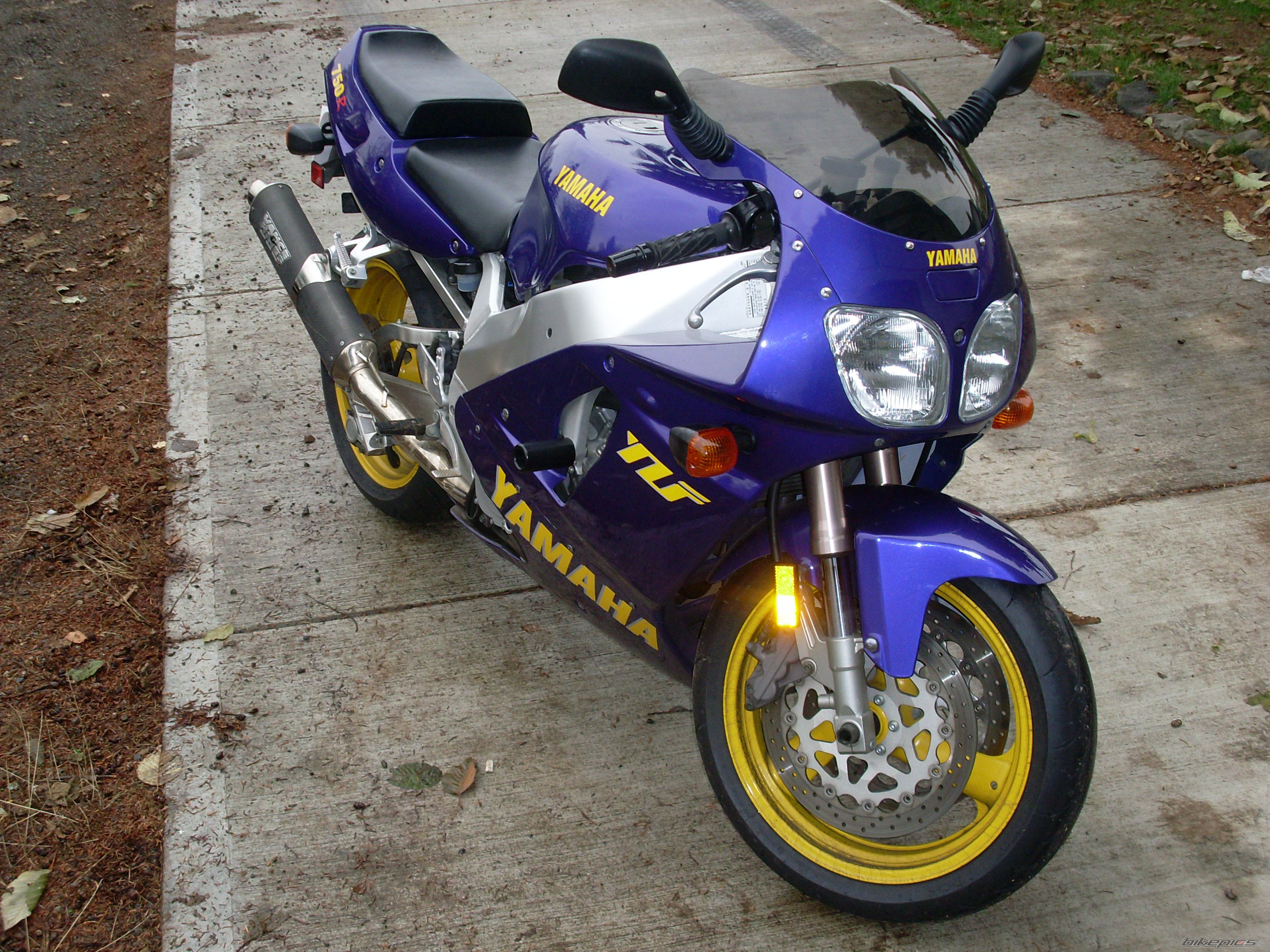 1994 YAMAHA YZF 750 | Picture 1600100 motorcycle photo