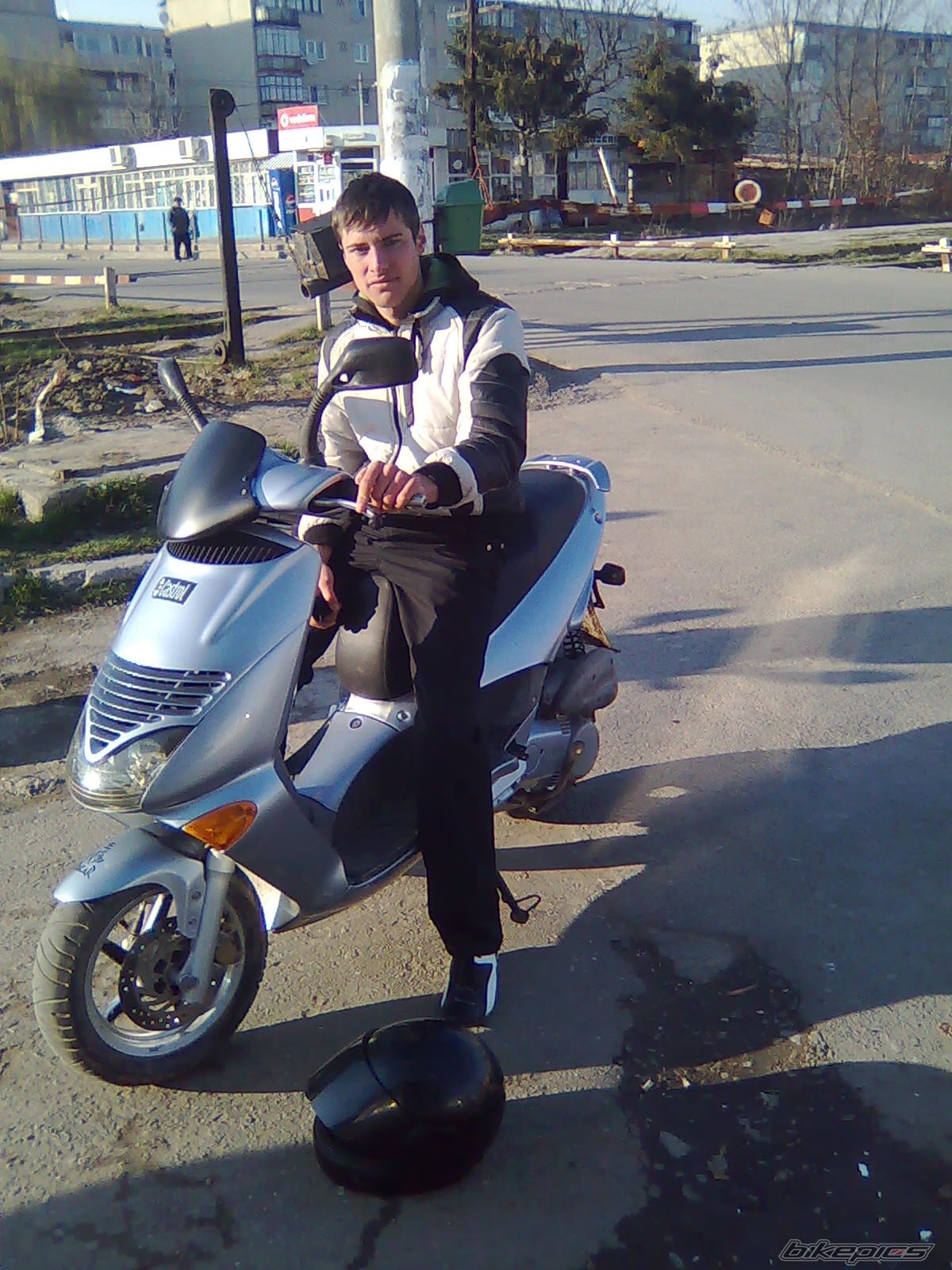 1998 APRILIA LEONARDO 150 | Picture 1601092 motorcycle photo