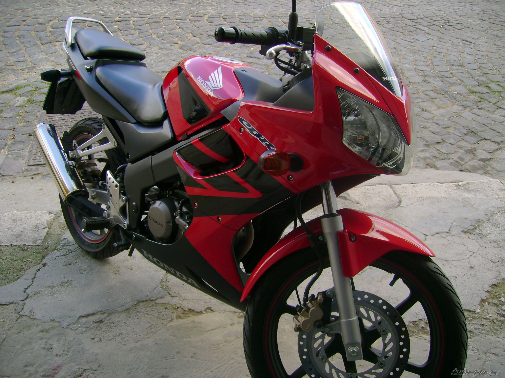 2004 HONDA CBR 125 | Picture 1602407 motorcycle photo