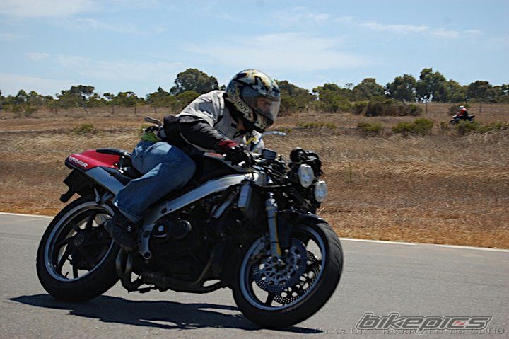 2007 HONDA VFR 400 | Picture 1602568 motorcycle photo
