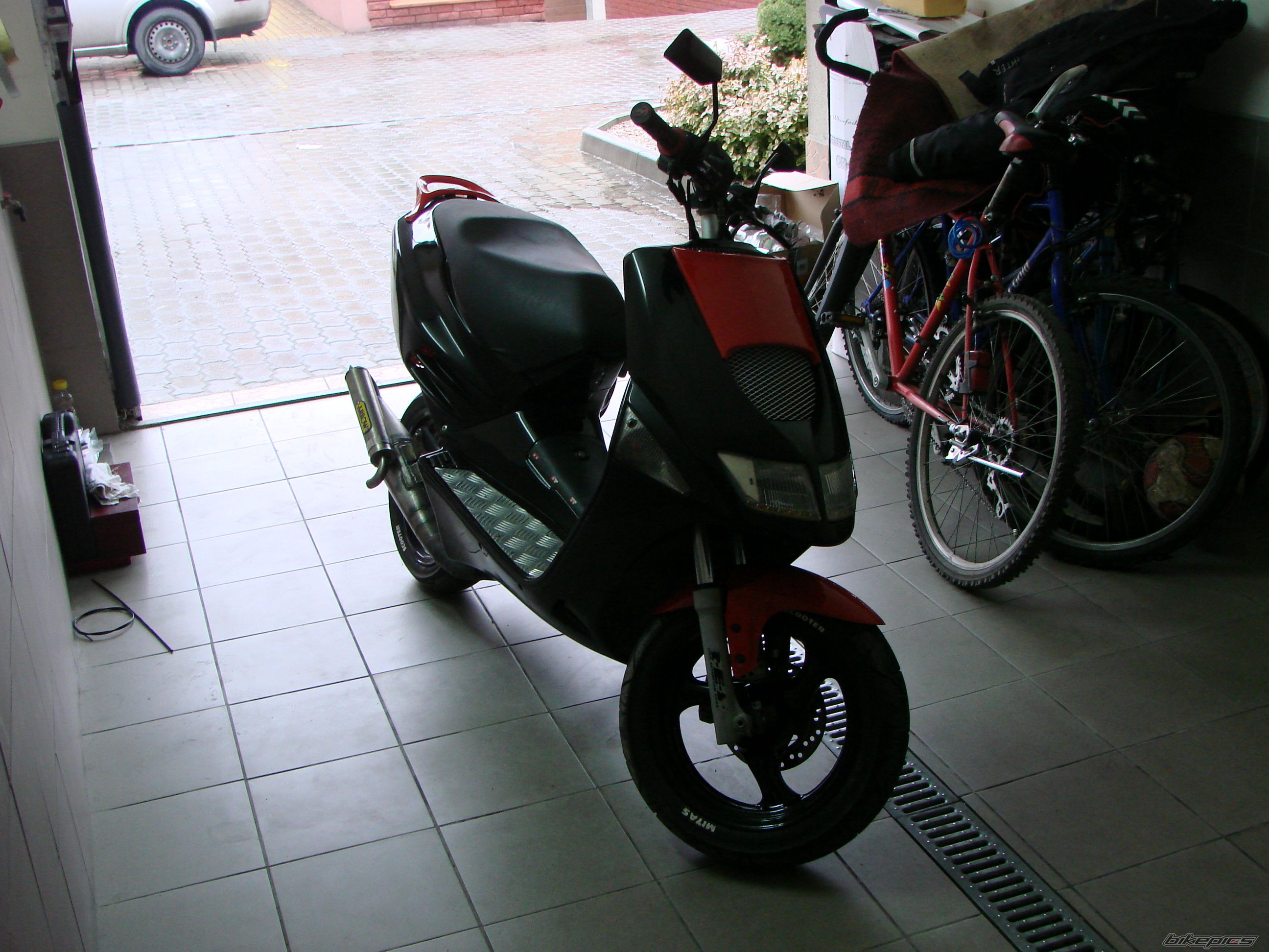 1994 APRILIA SR 50 | Picture 1603002 motorcycle photo