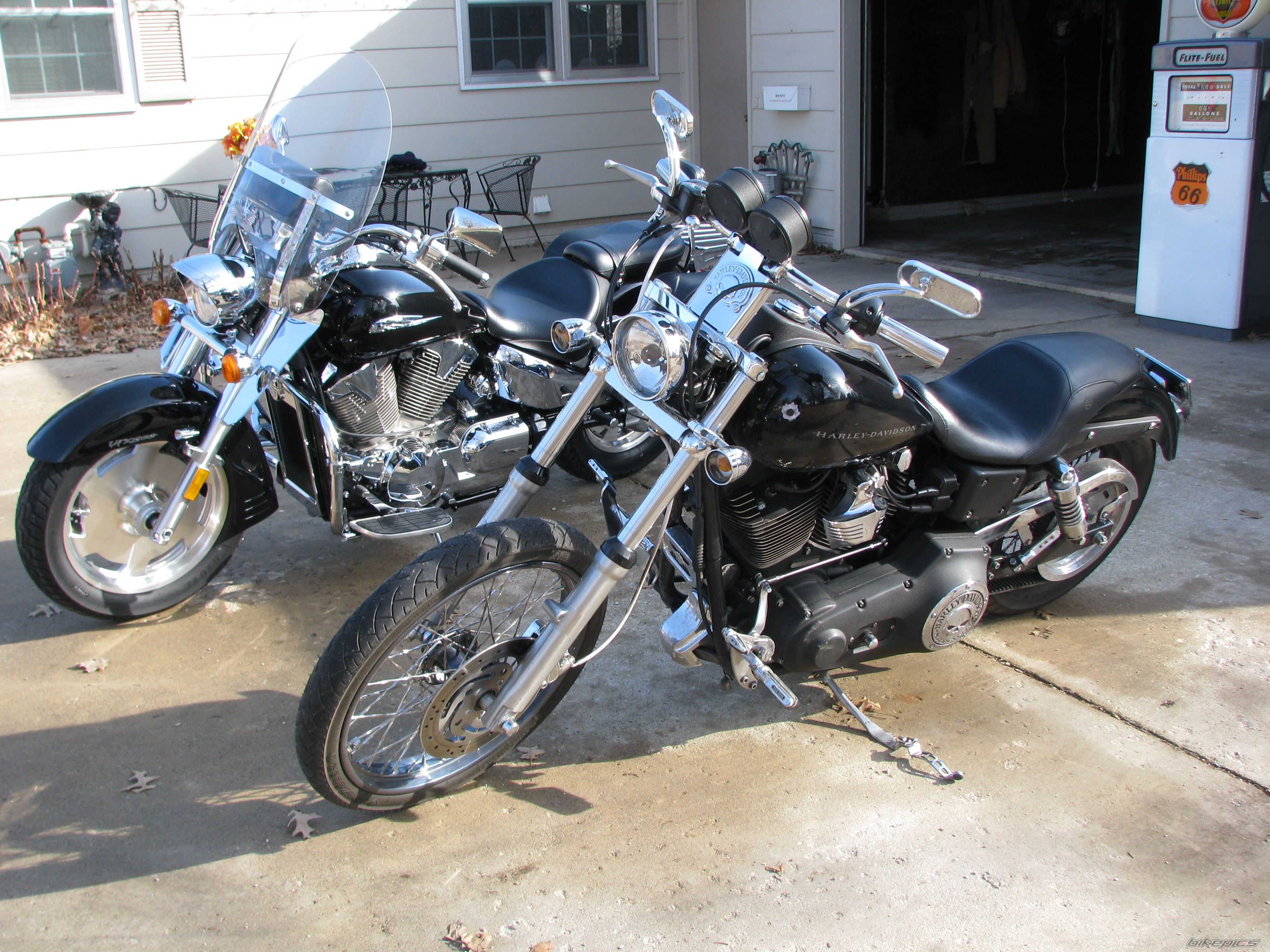 1999 HARLEY DAVIDSON DYNA SUPER GLIDE CUSTOM | Picture 1603090 motorcycle photo