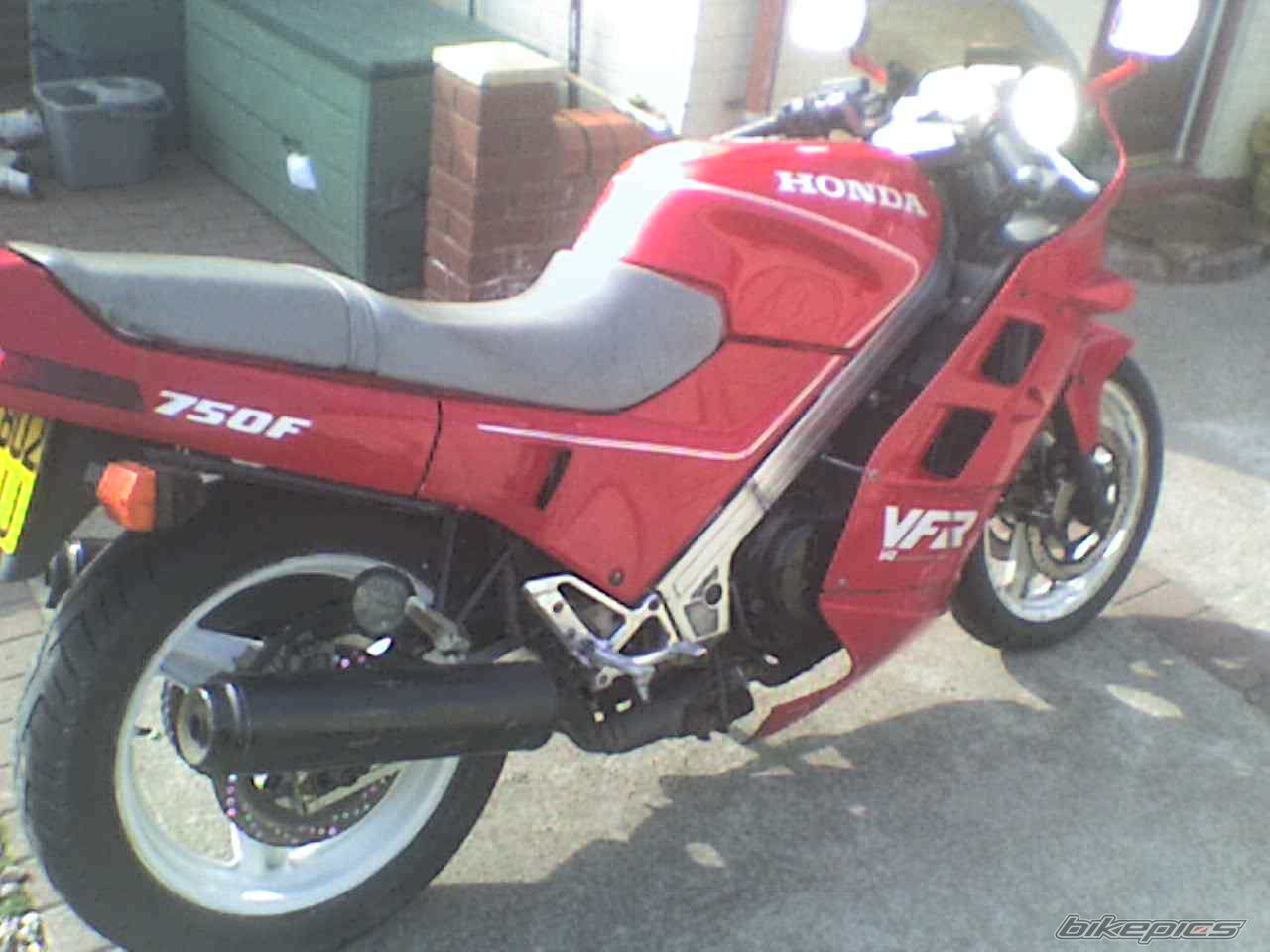 1986 HONDA VFR 750 | Picture 1604685 motorcycle photo
