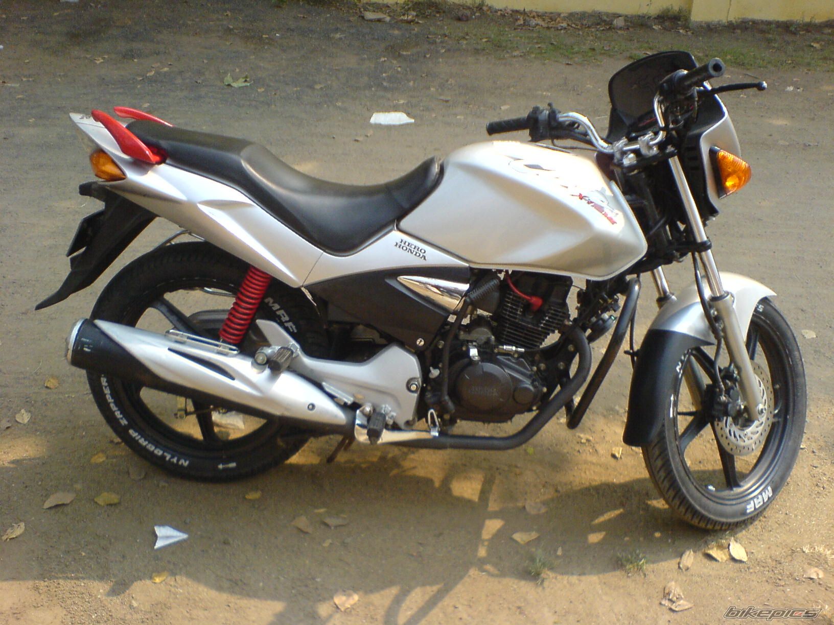 2007 HERO HONDA CBZ | Picture 1604781 motorcycle photo