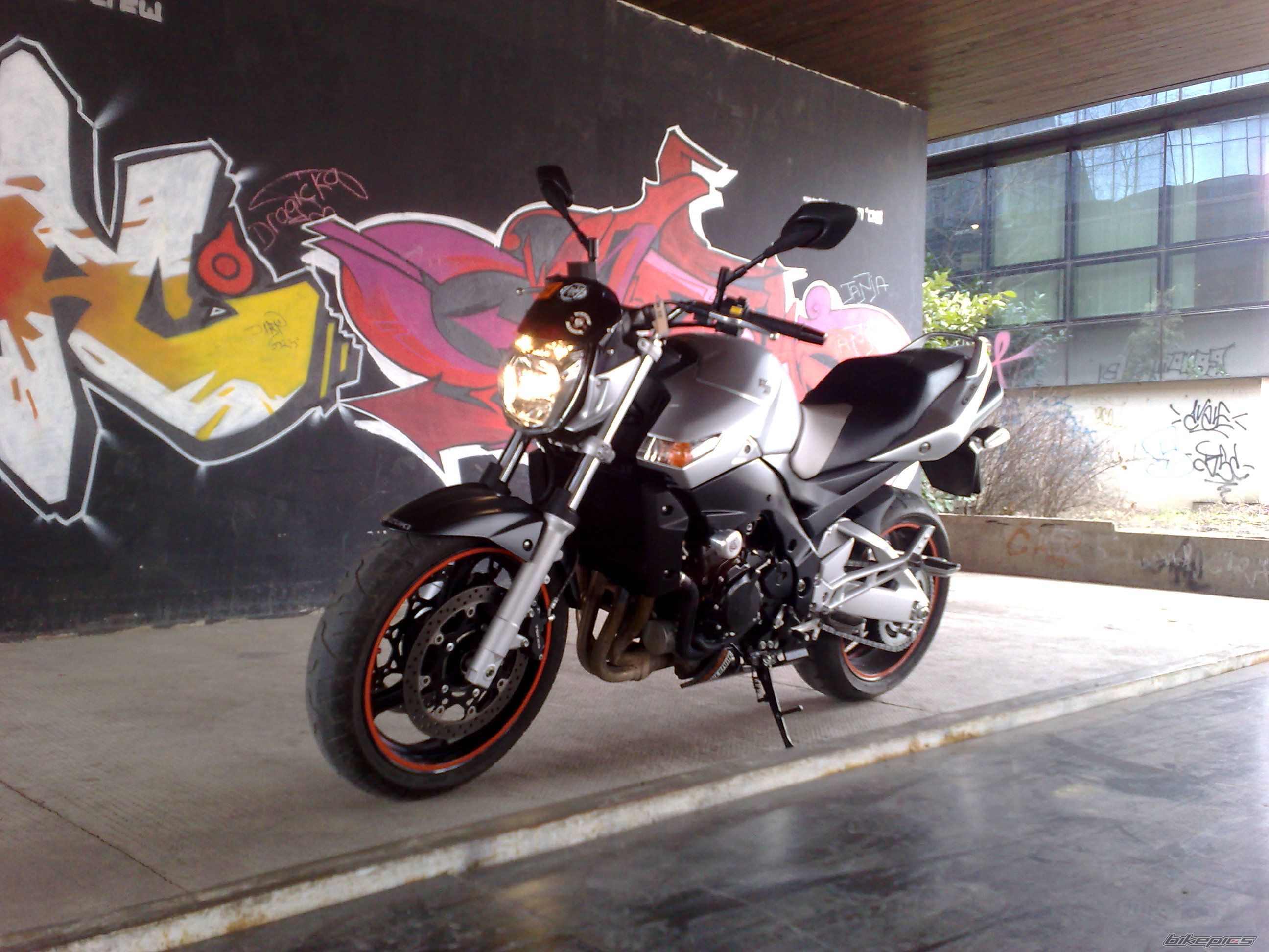 2008 SUZUKI GSR 600 | Picture 1605401 motorcycle photo
