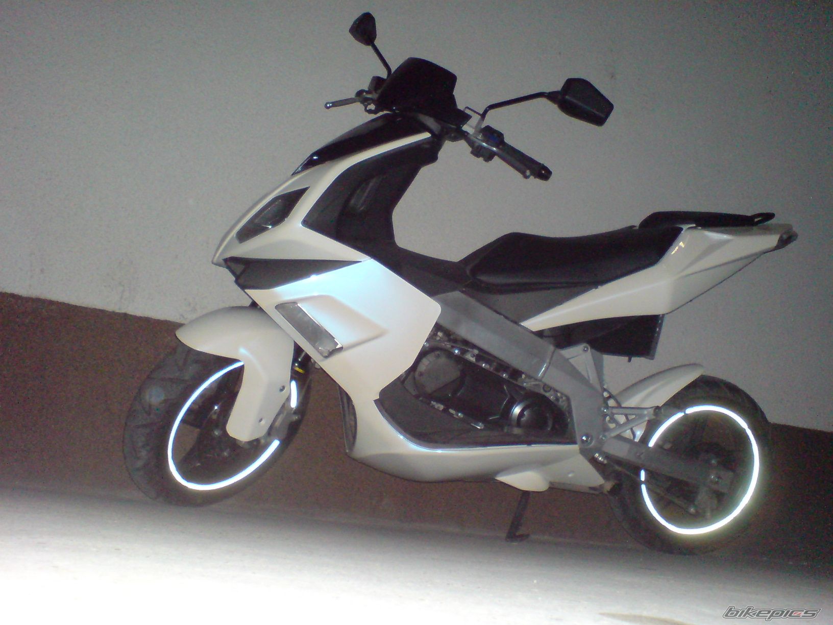 2009 DERBI GP1 | Picture 1606769 motorcycle photo