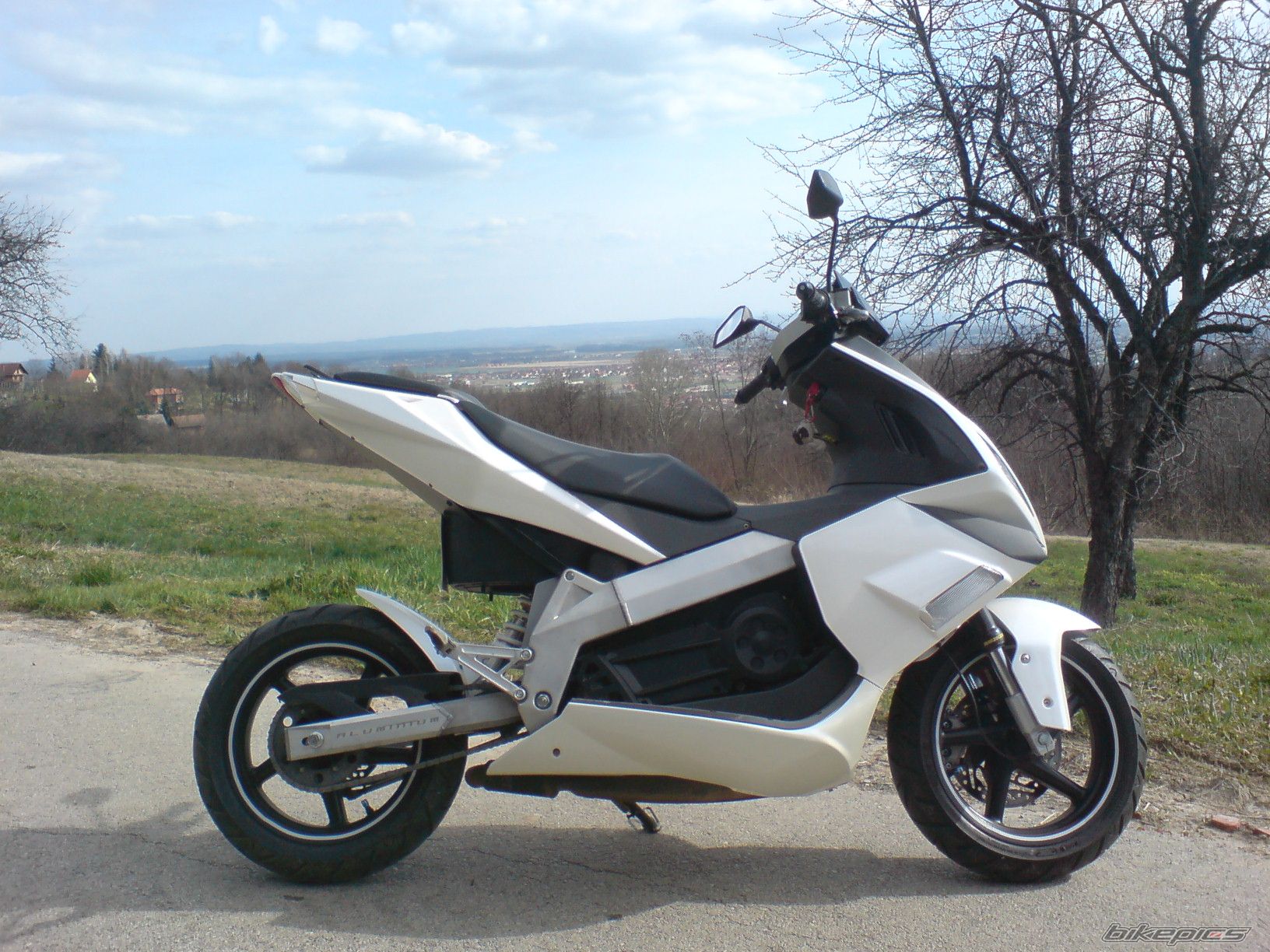 2009 DERBI GP1 | Picture 1610176 motorcycle photo