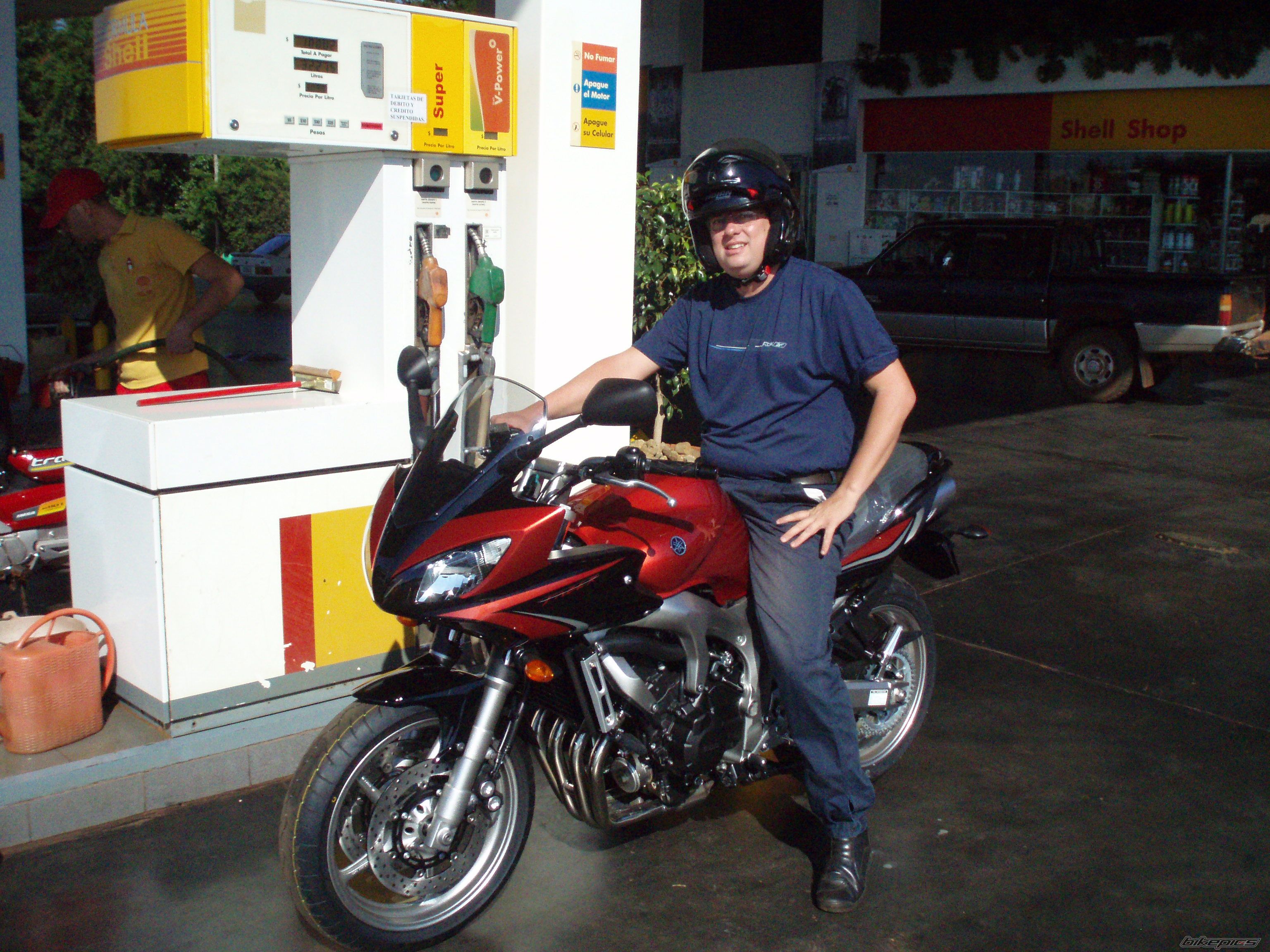 2009 YAMAHA FZ6 FAZER | Picture 1610393 motorcycle photo