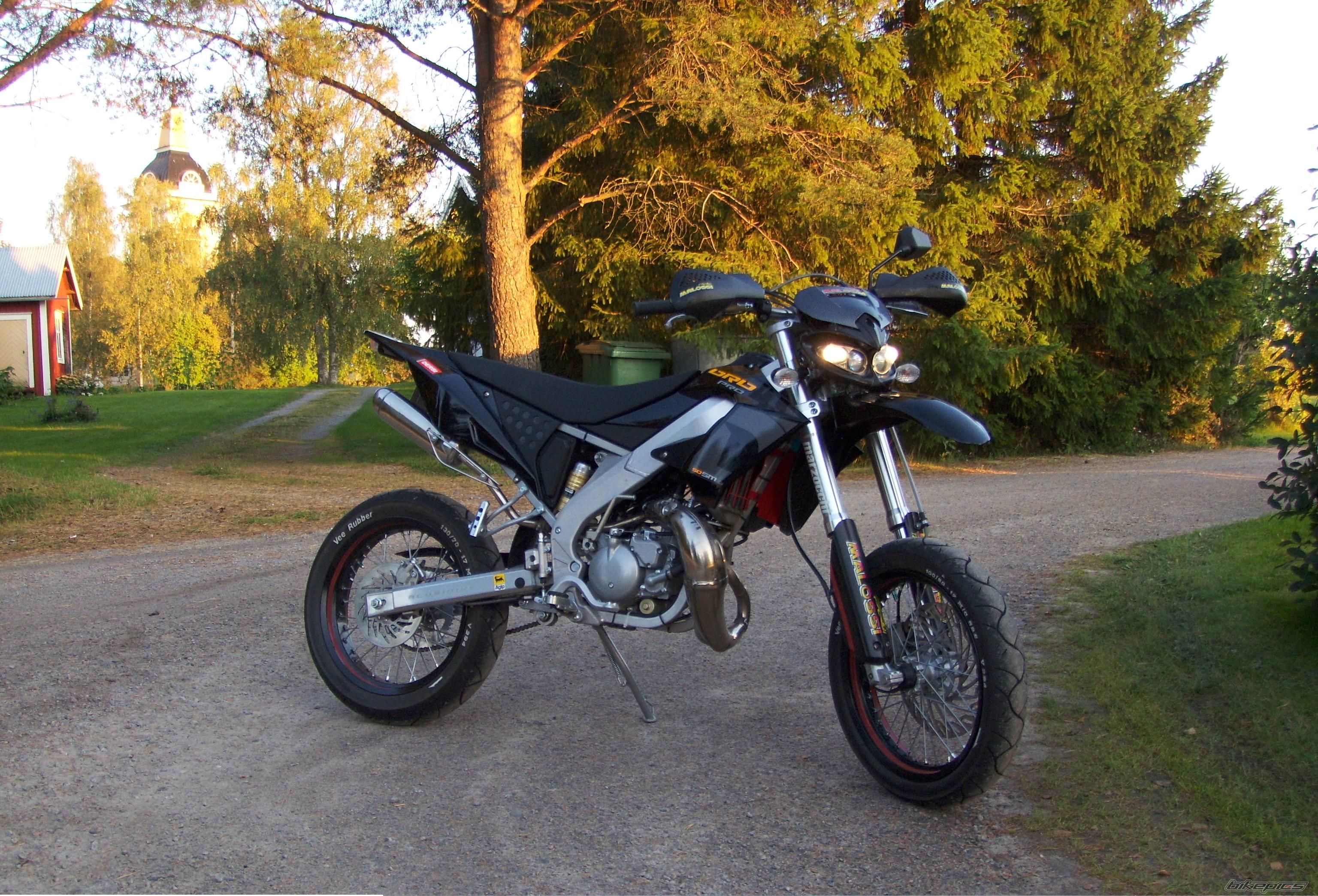 2008 DERBI SENDA DRD PRO SM 50 | Picture 1612042 motorcycle photo