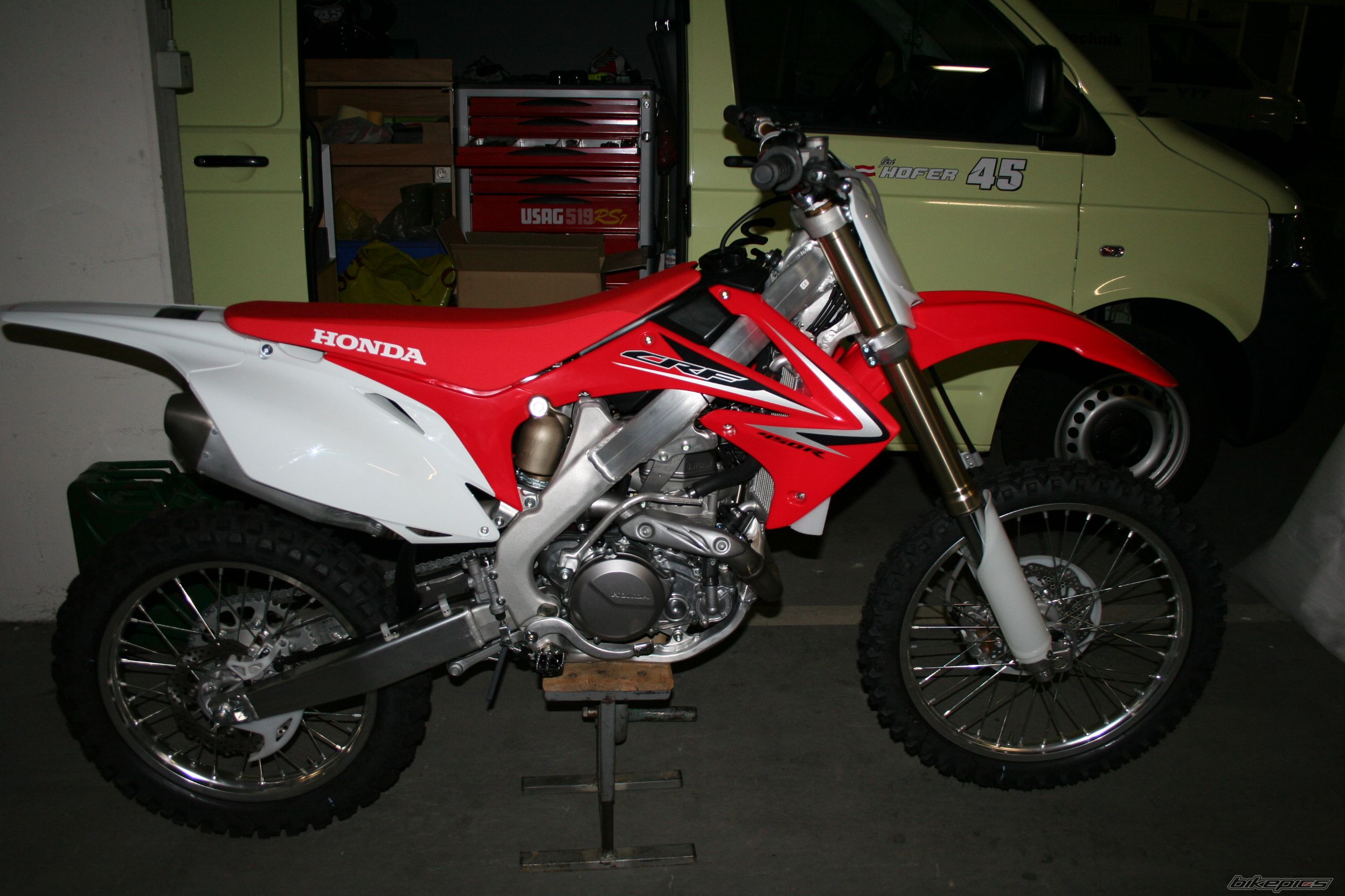 2009 HONDA CRF 450 | Picture 1612084 motorcycle photo