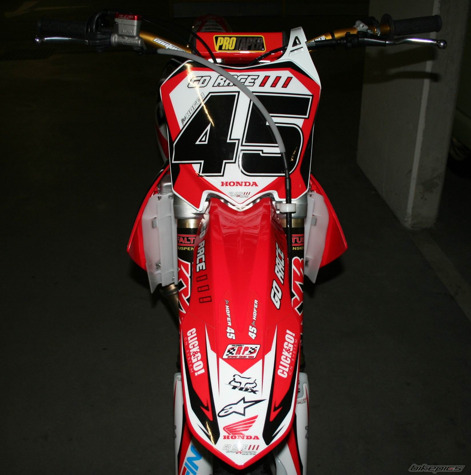 2009 HONDA CRF 450 | Picture 1612099 motorcycle photo