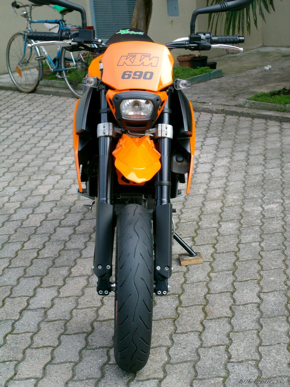    | Picture 1612392 motorcycle photo