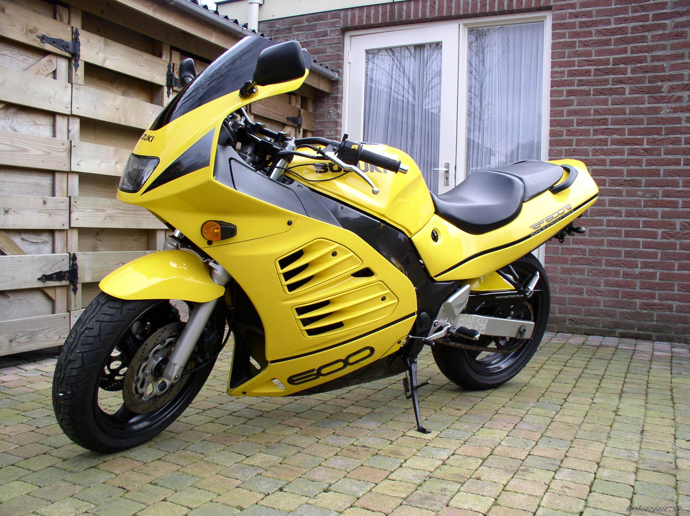 1996 SUZUKI RF 600 | Picture 161250 motorcycle photo