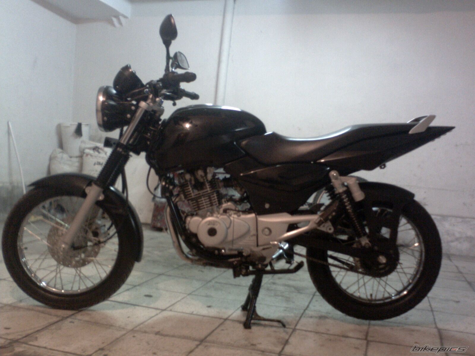 2009 BAJAJ PULSAR 180 | Picture 1612504 motorcycle photo