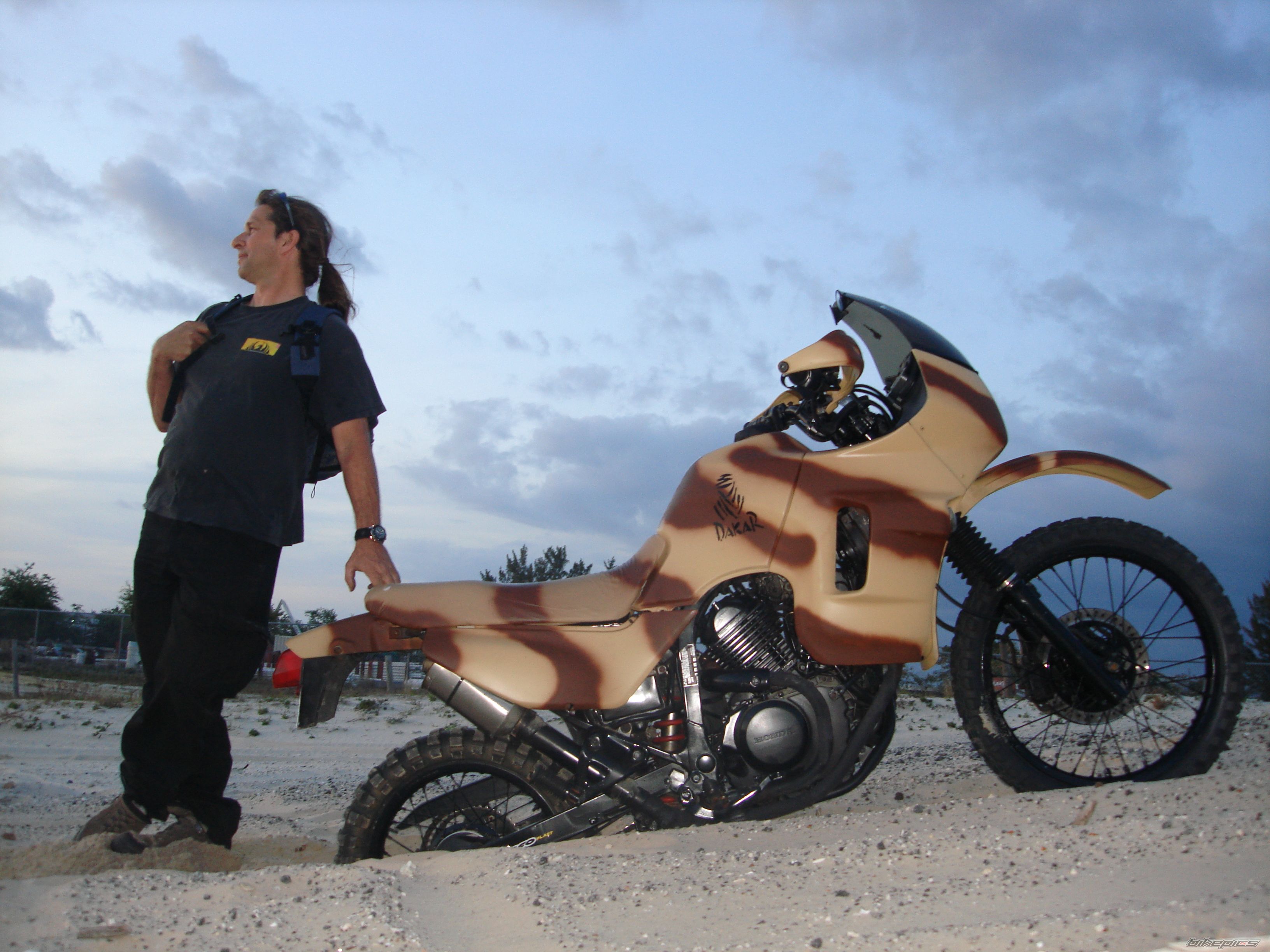 1989 HONDA XL 600V TRANSALP | Picture 1612937 motorcycle photo
