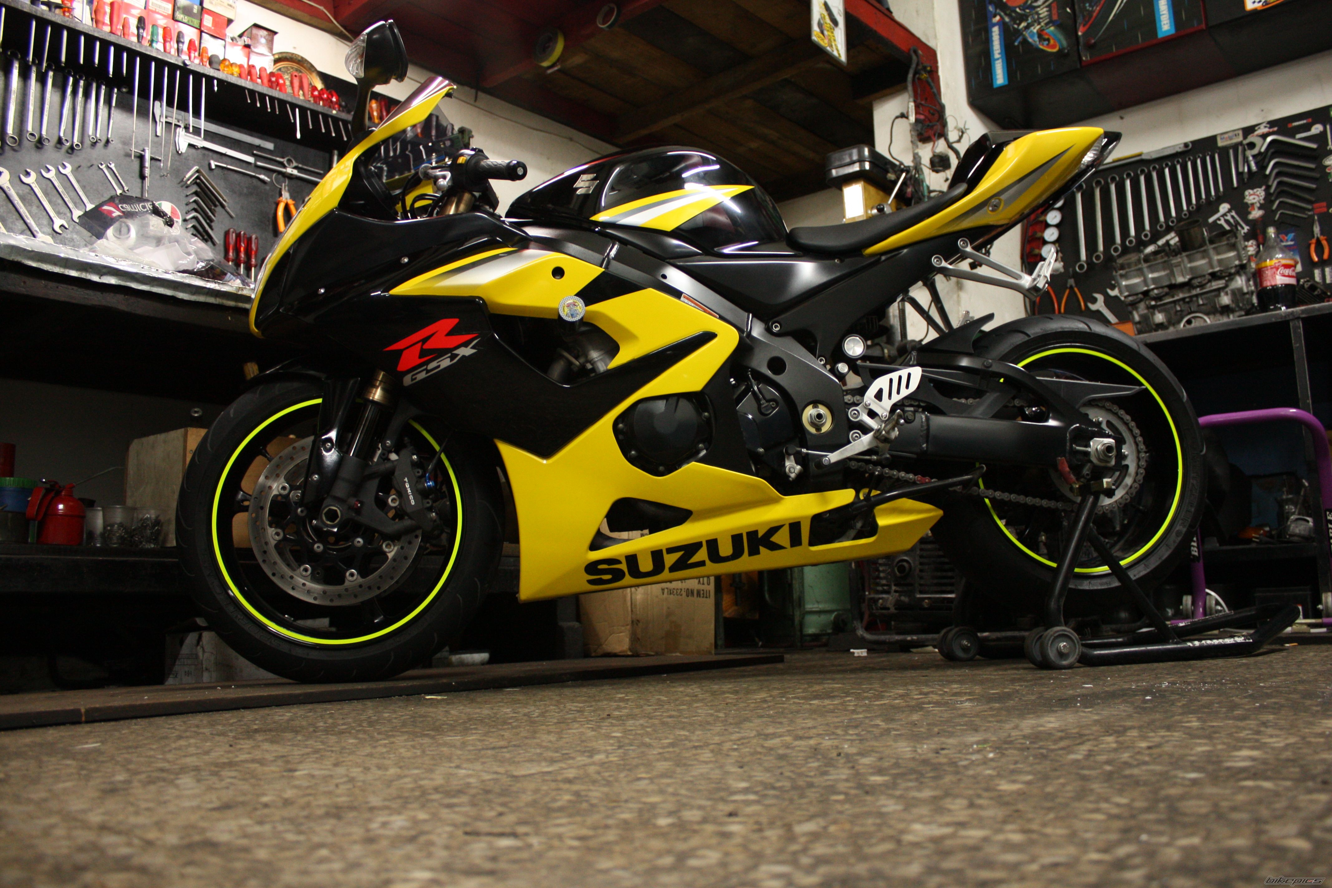 2005 SUZUKI GSX R 1000 | Picture 1614830 motorcycle photo