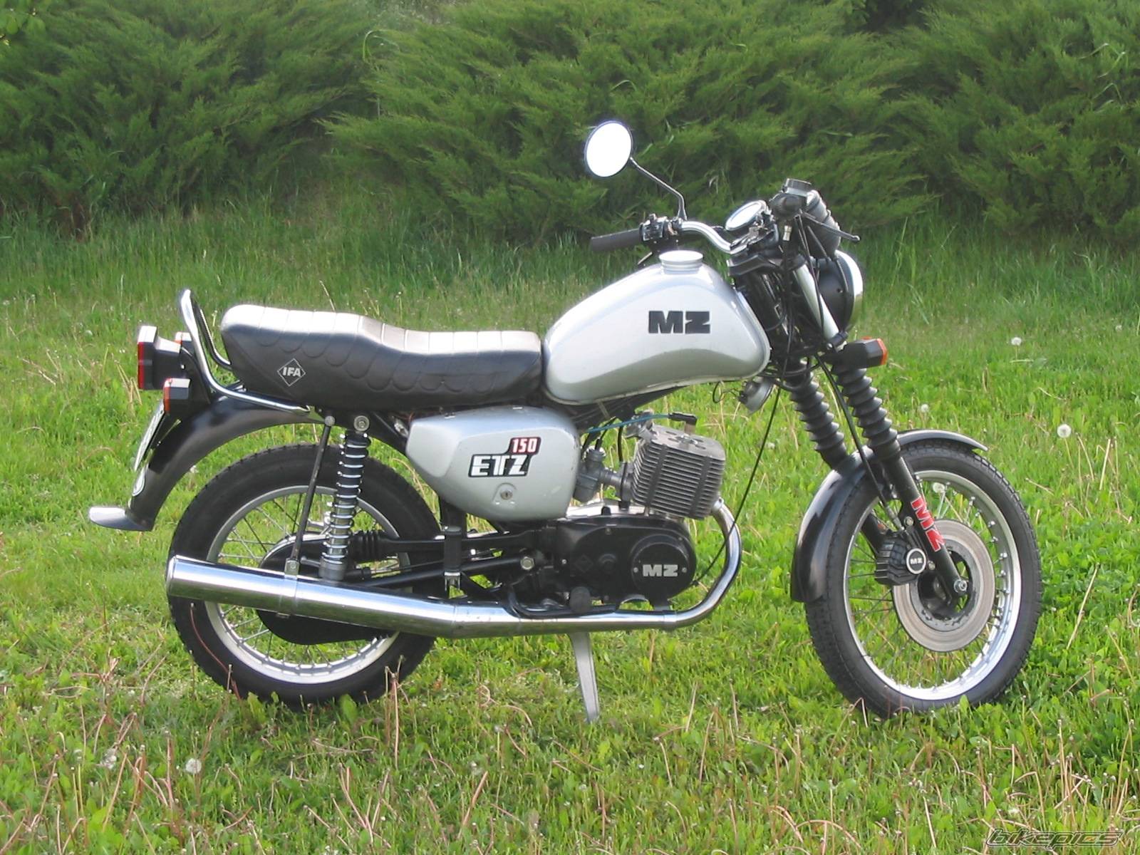 1991 MZ ETZ 150 | Picture 161642 motorcycle photo