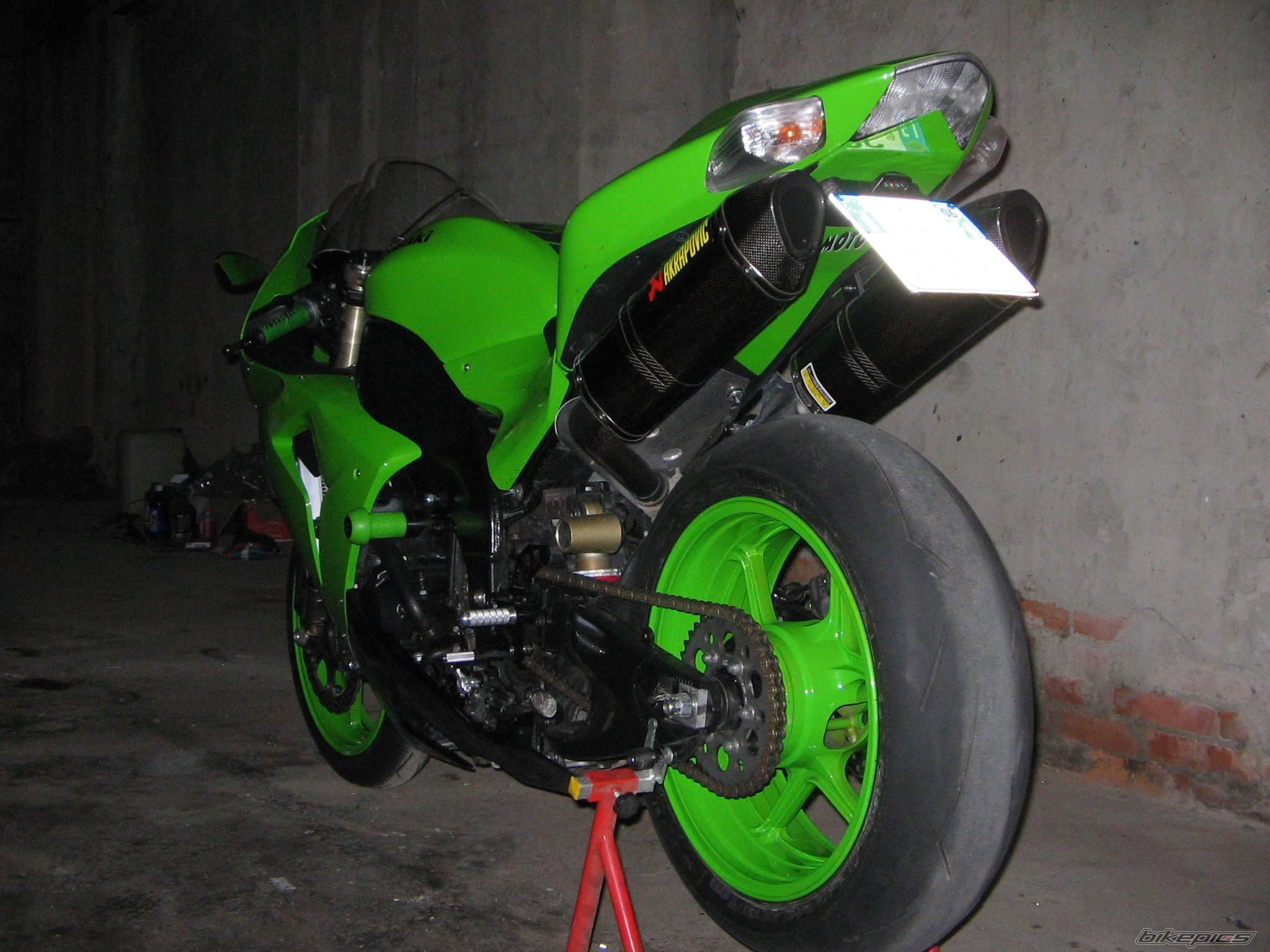 2006 KAWASAKI ZX 10R | Picture 1616575 motorcycle photo