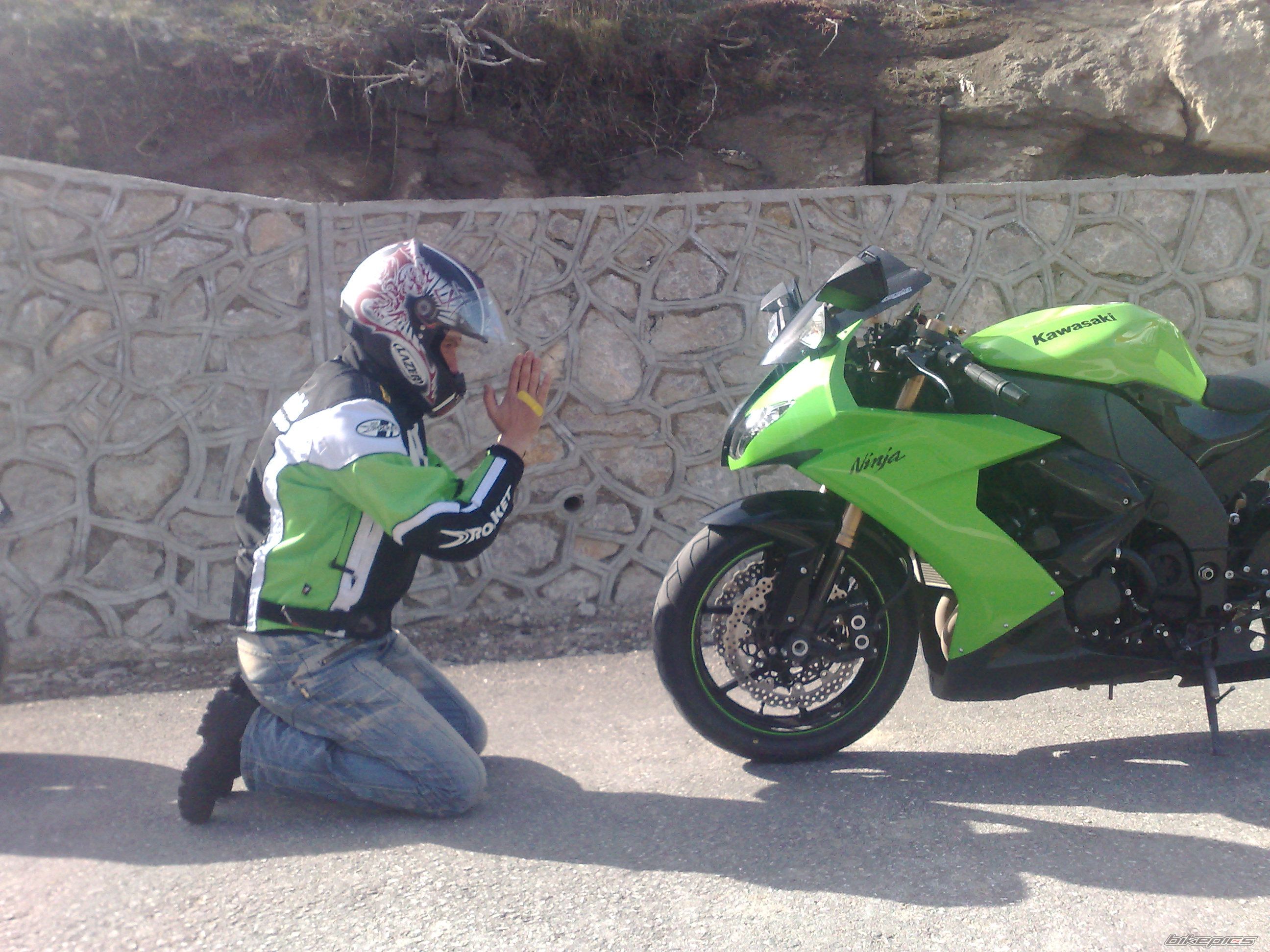 2009 KAWASAKI ZX 10R | Picture 1616873 motorcycle photo