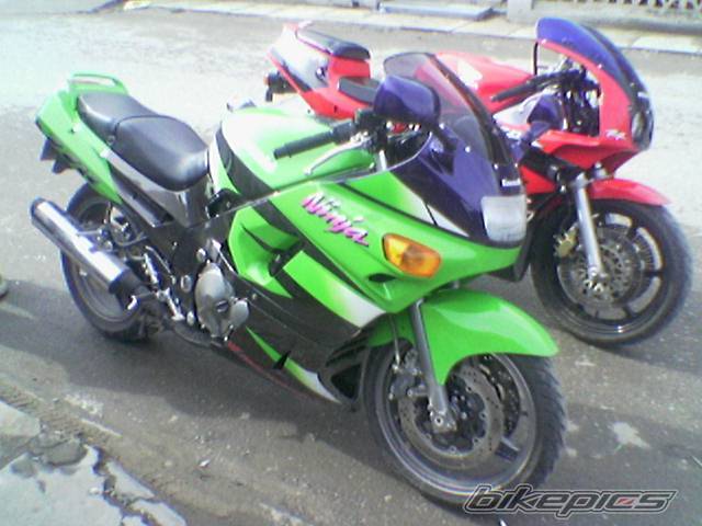 1993 KAWASAKI ZZR 400 | Picture 161751 motorcycle photo