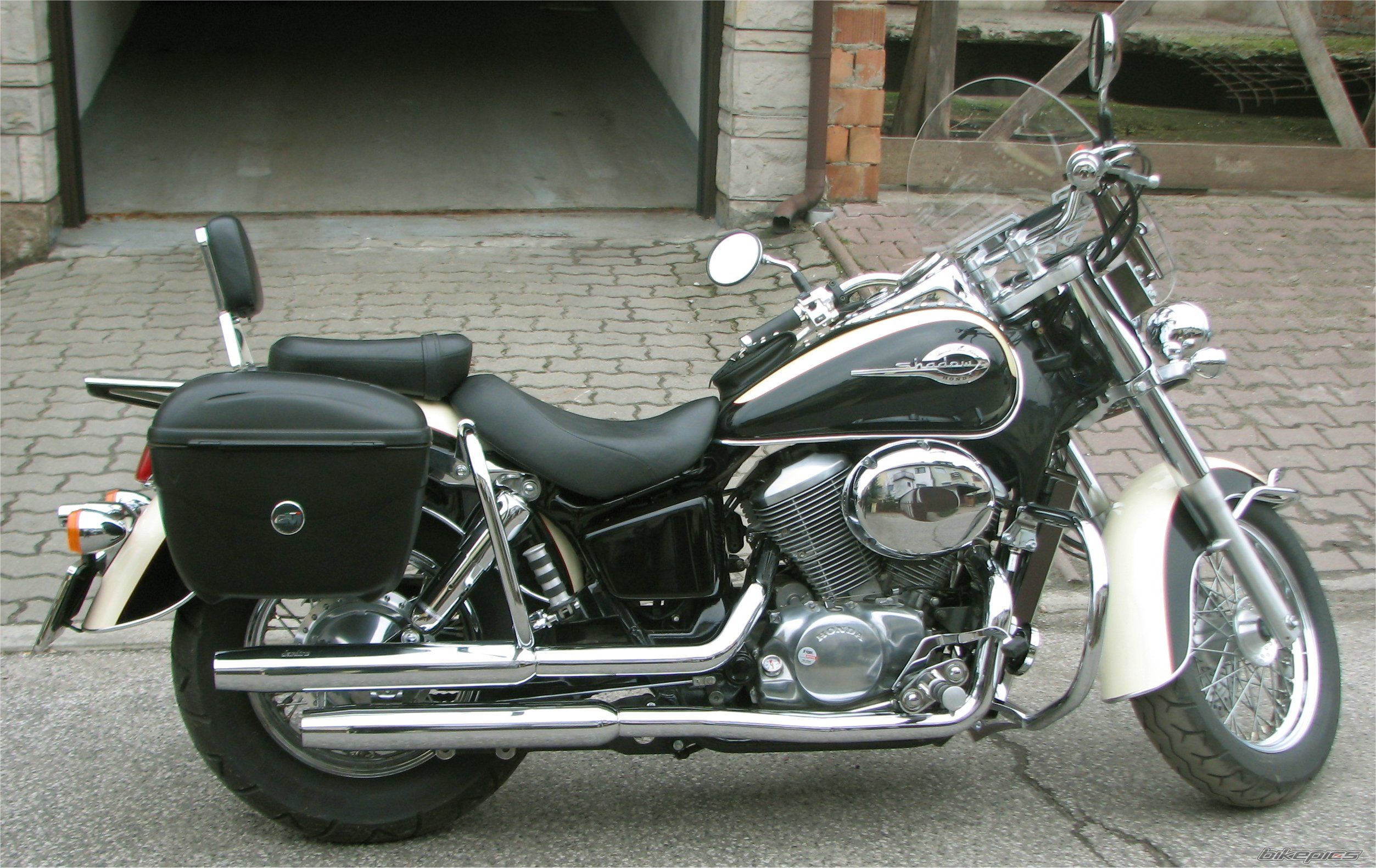 2002 HONDA 750 ACE | Picture 1617937 motorcycle photo