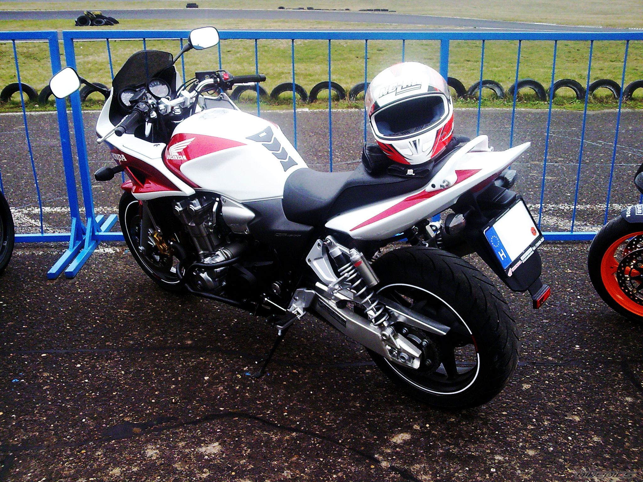 2006 HONDA CB1300 | Picture 1618440 motorcycle photo