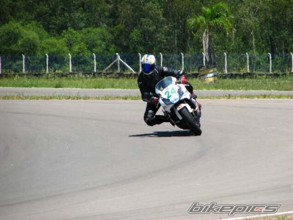 2002 HONDA CBR 900 | Picture 1620737 motorcycle photo