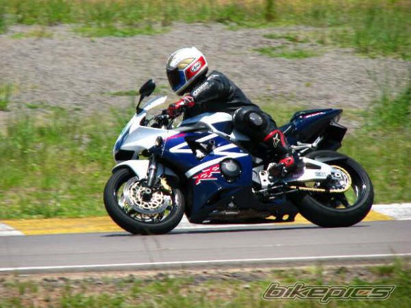 2002 HONDA CBR 900 | Picture 1620739 motorcycle photo