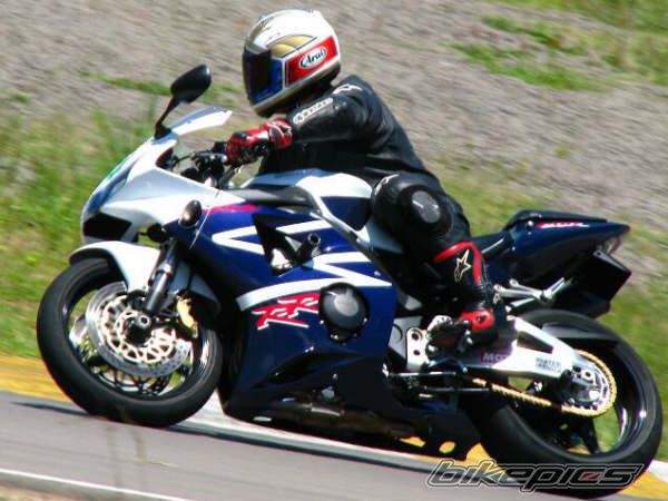 2002 HONDA CBR 900 | Picture 1620745 motorcycle photo