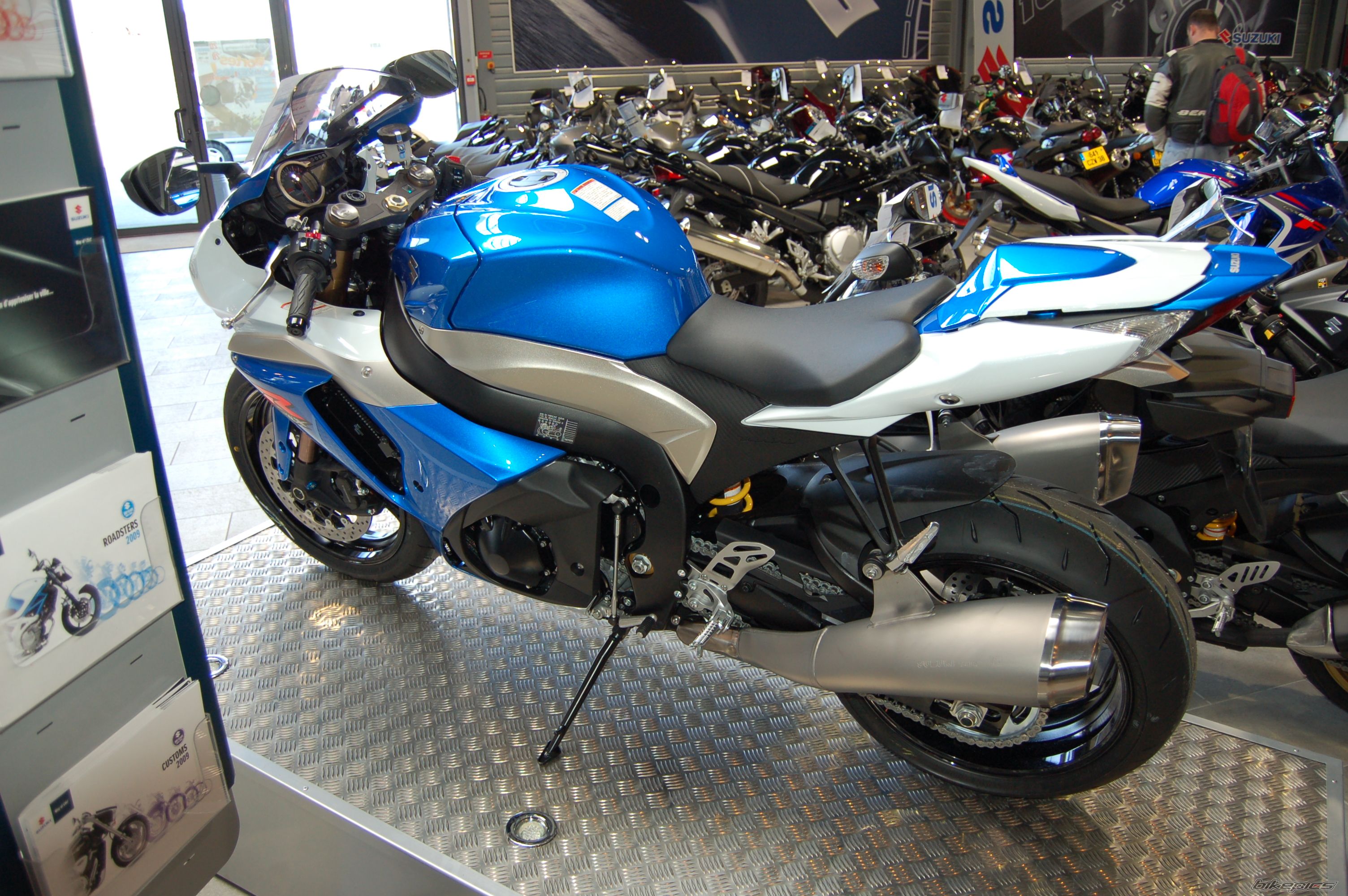 2009 SUZUKI GSX R 1000 | Picture 1621816 motorcycle photo