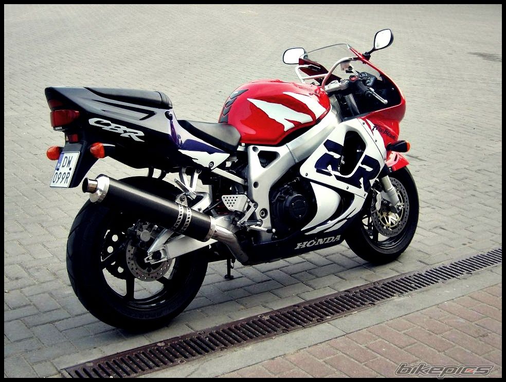 1999 HONDA CBR 900 | Picture 1624422 motorcycle photo