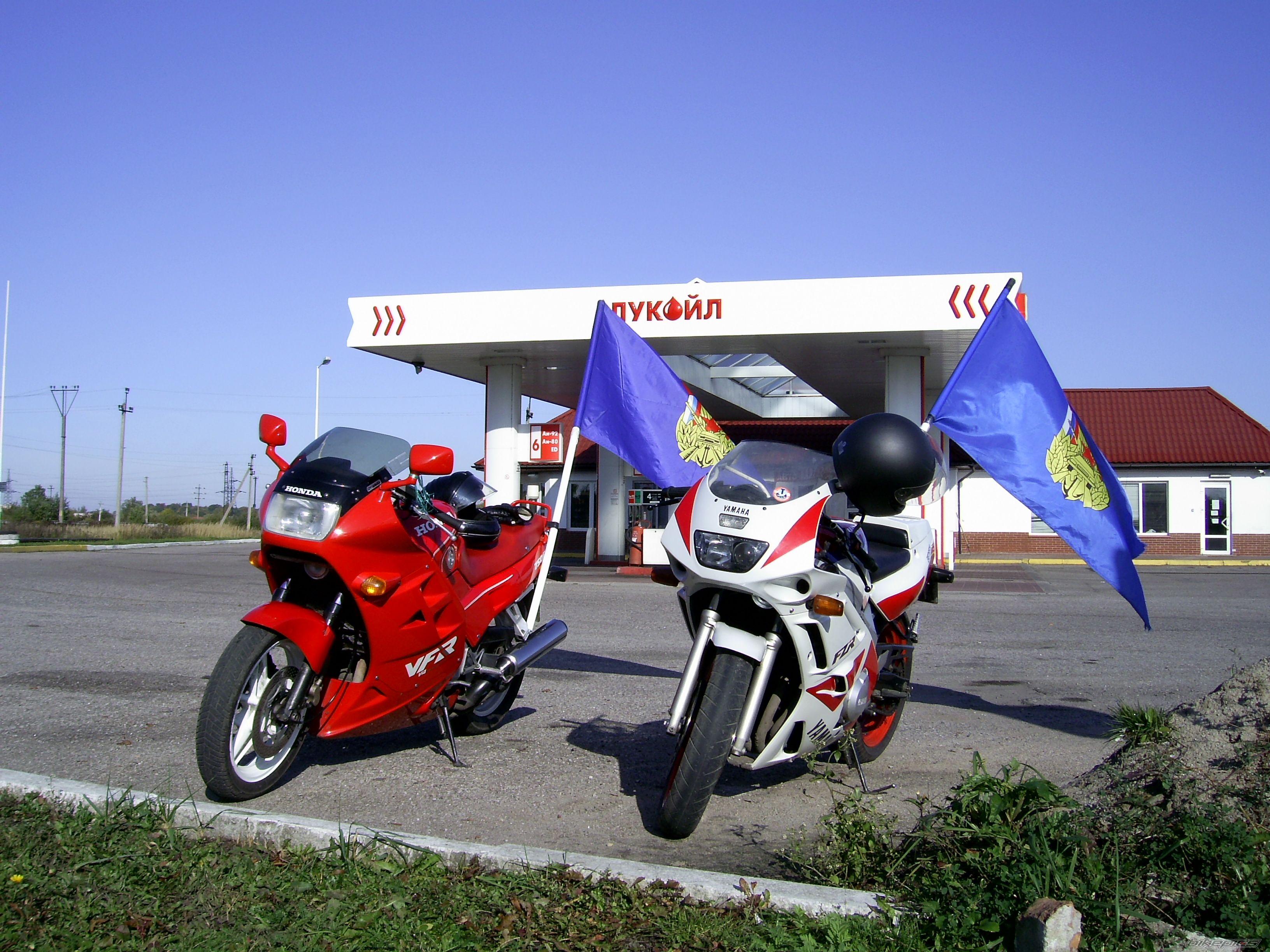 1990 YAMAHA FZR 600 | Picture 1624833 motorcycle photo