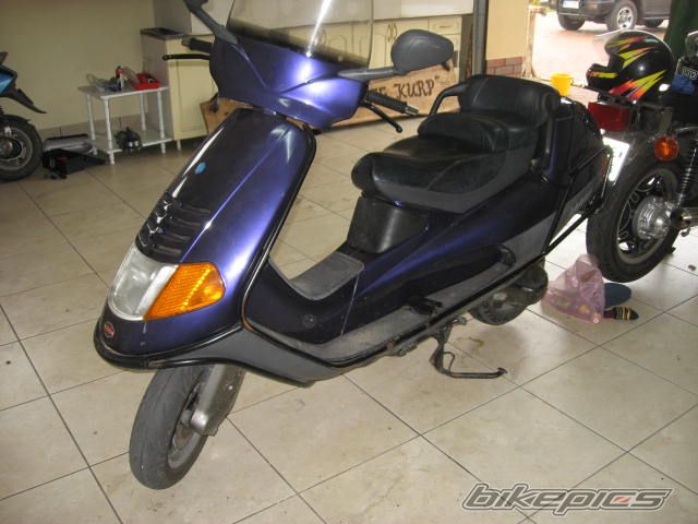 1995 PIAGGIO HEXAGON | Picture 1627987 motorcycle photo