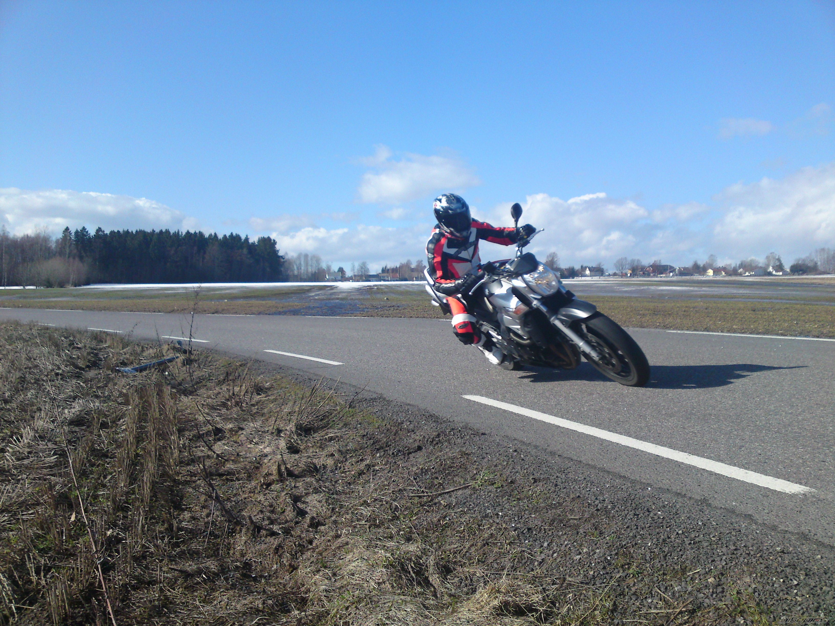 2006 SUZUKI GSR 600 | Picture 1628418 motorcycle photo