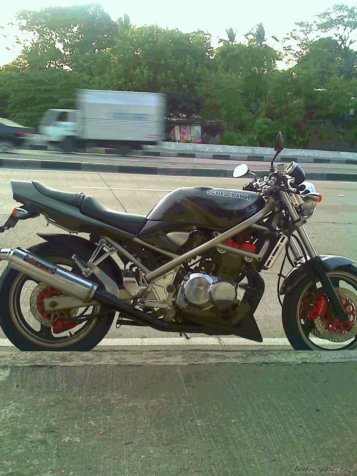 1996 SUZUKI BANDIT 400 | Picture 1630668 motorcycle photo