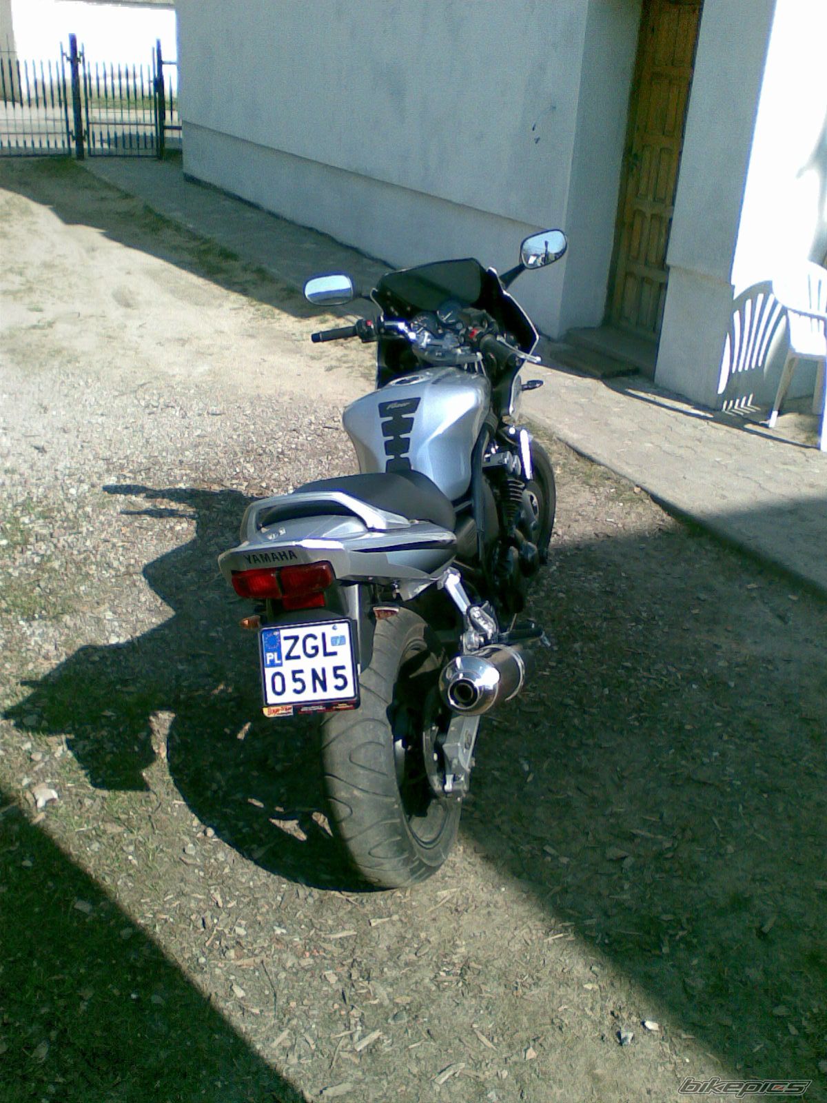 2001 YAMAHA FZS 600 FAZER | Picture 1630981 motorcycle photo