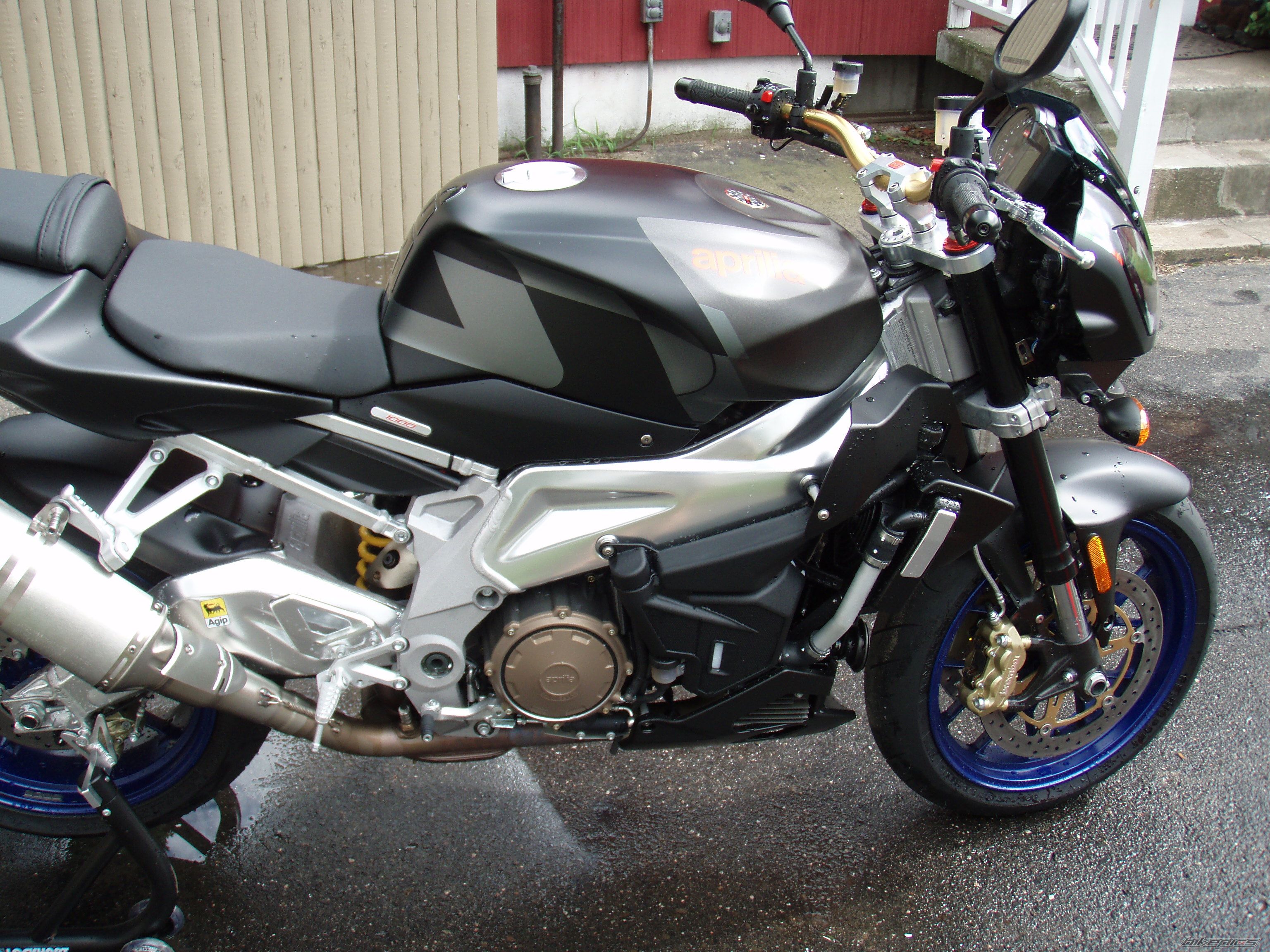 2008 APRILIA RSV MILLE TUONO | Picture 1630988 motorcycle photo