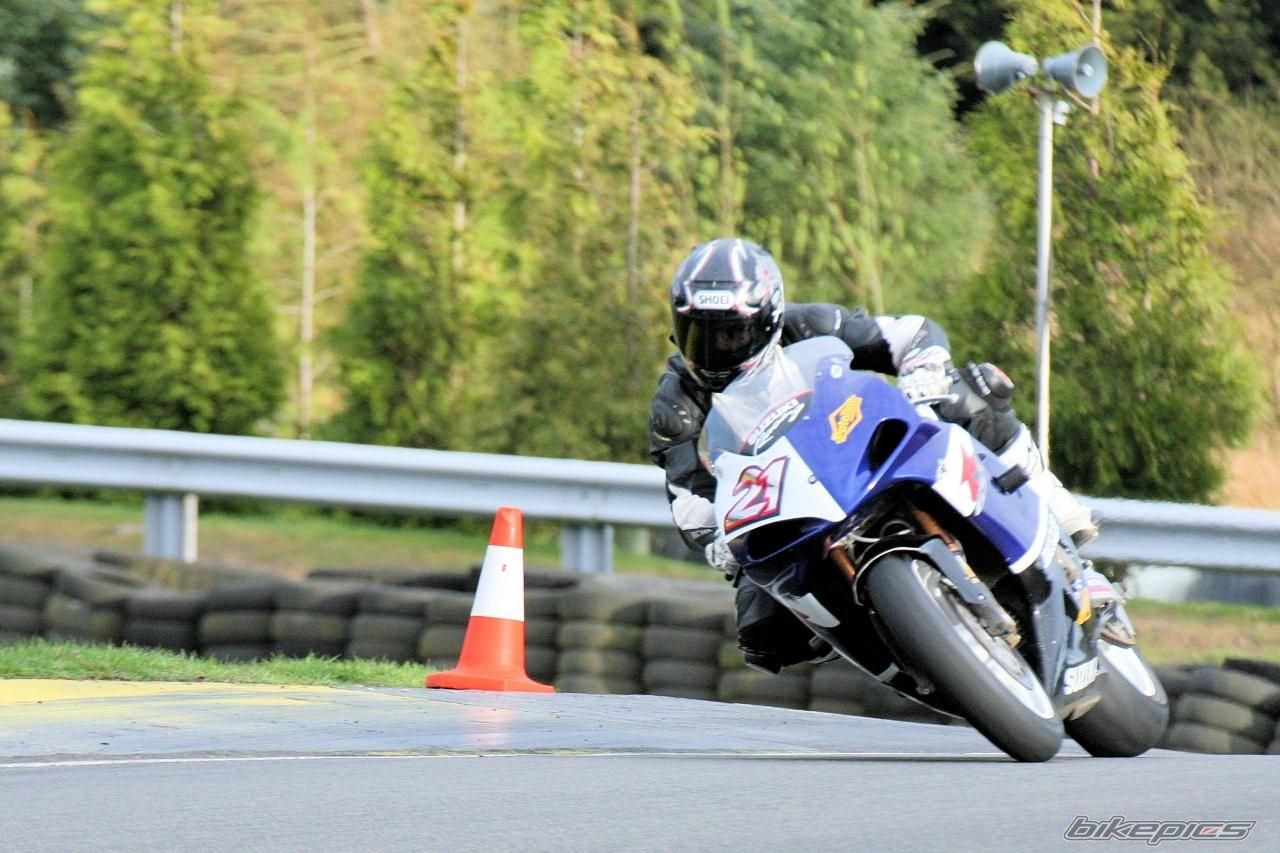 2001 SUZUKI GSX R 1000 | Picture 1631237 motorcycle photo